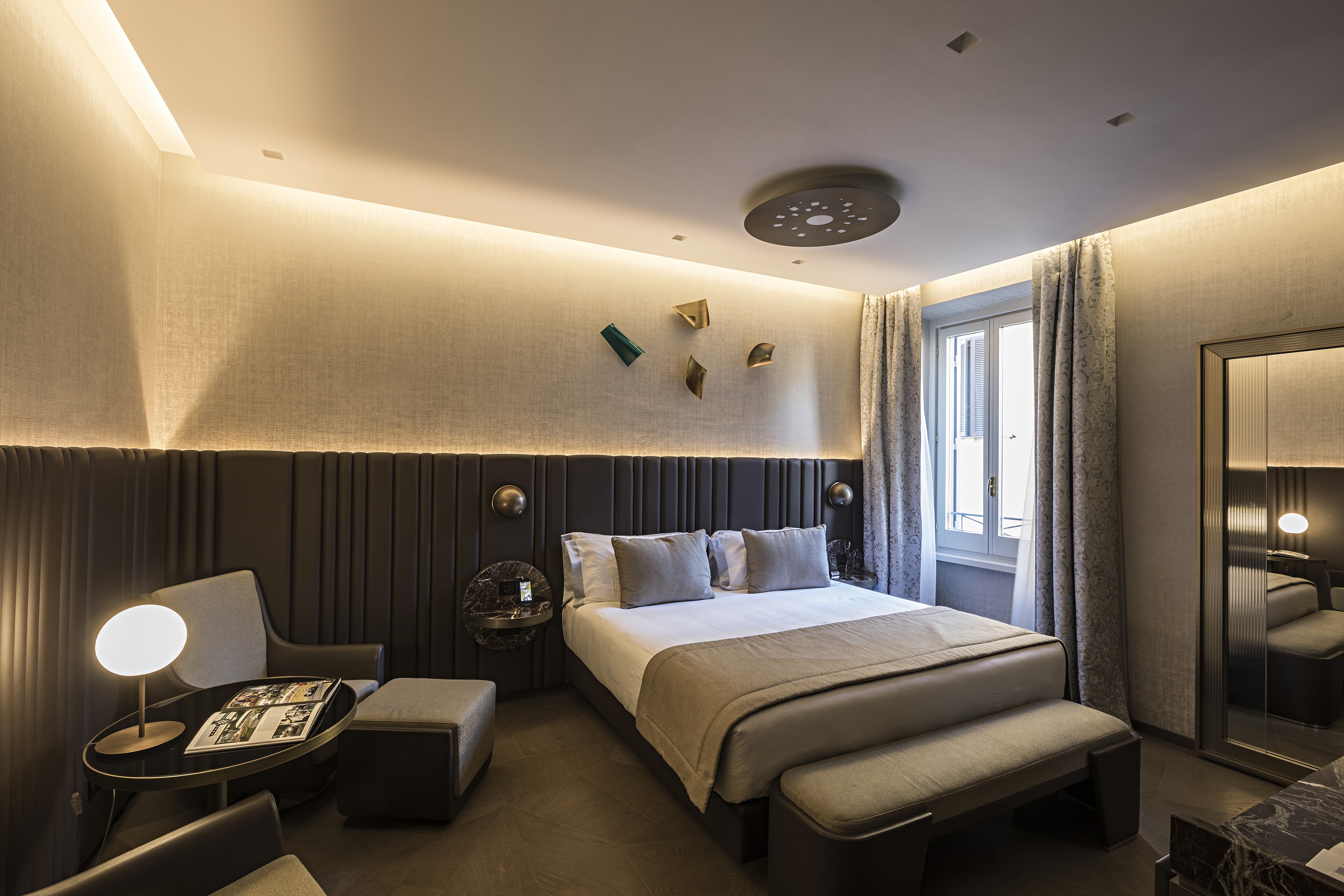 Junior Suite King Size Bed