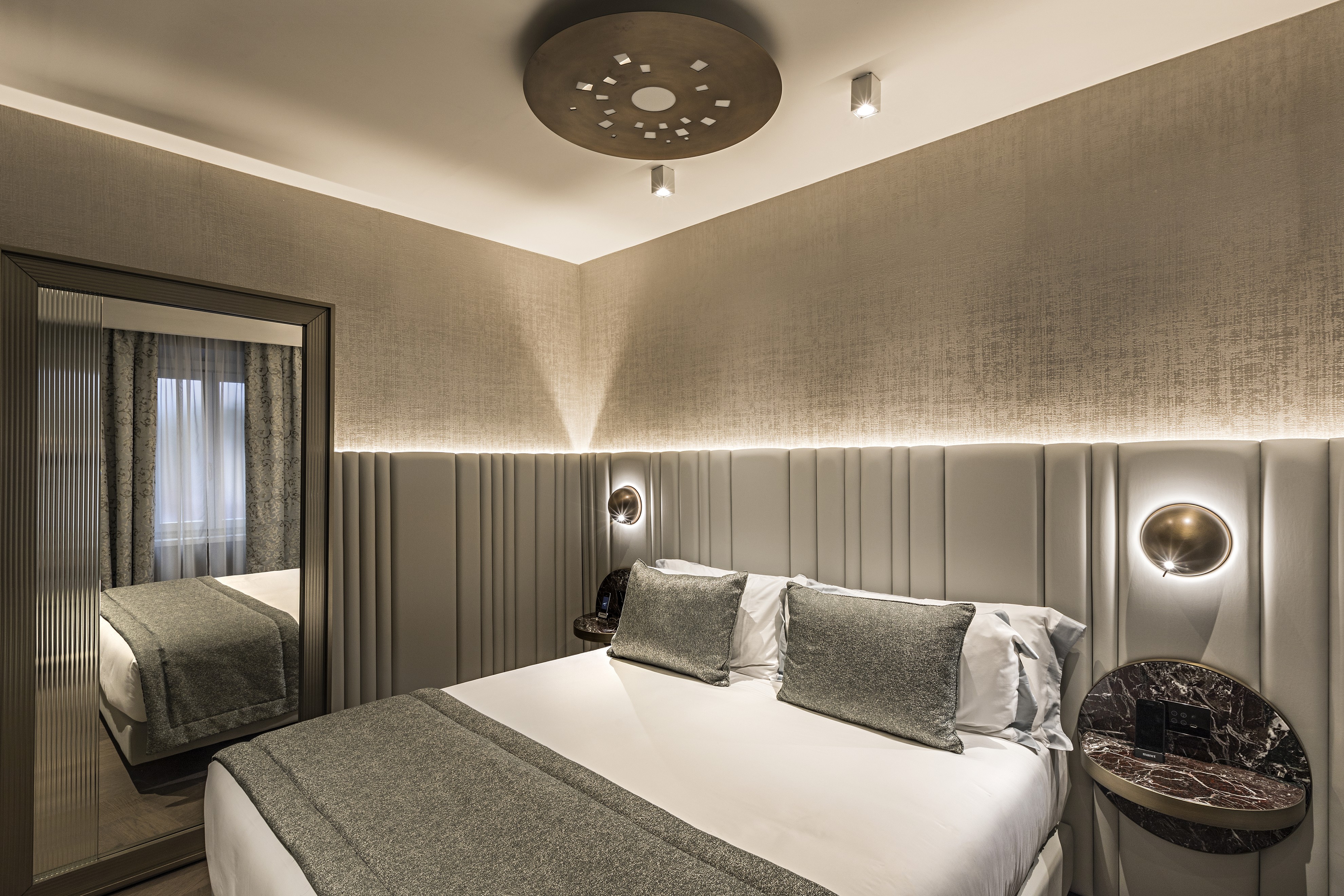 Double Classic King Bed