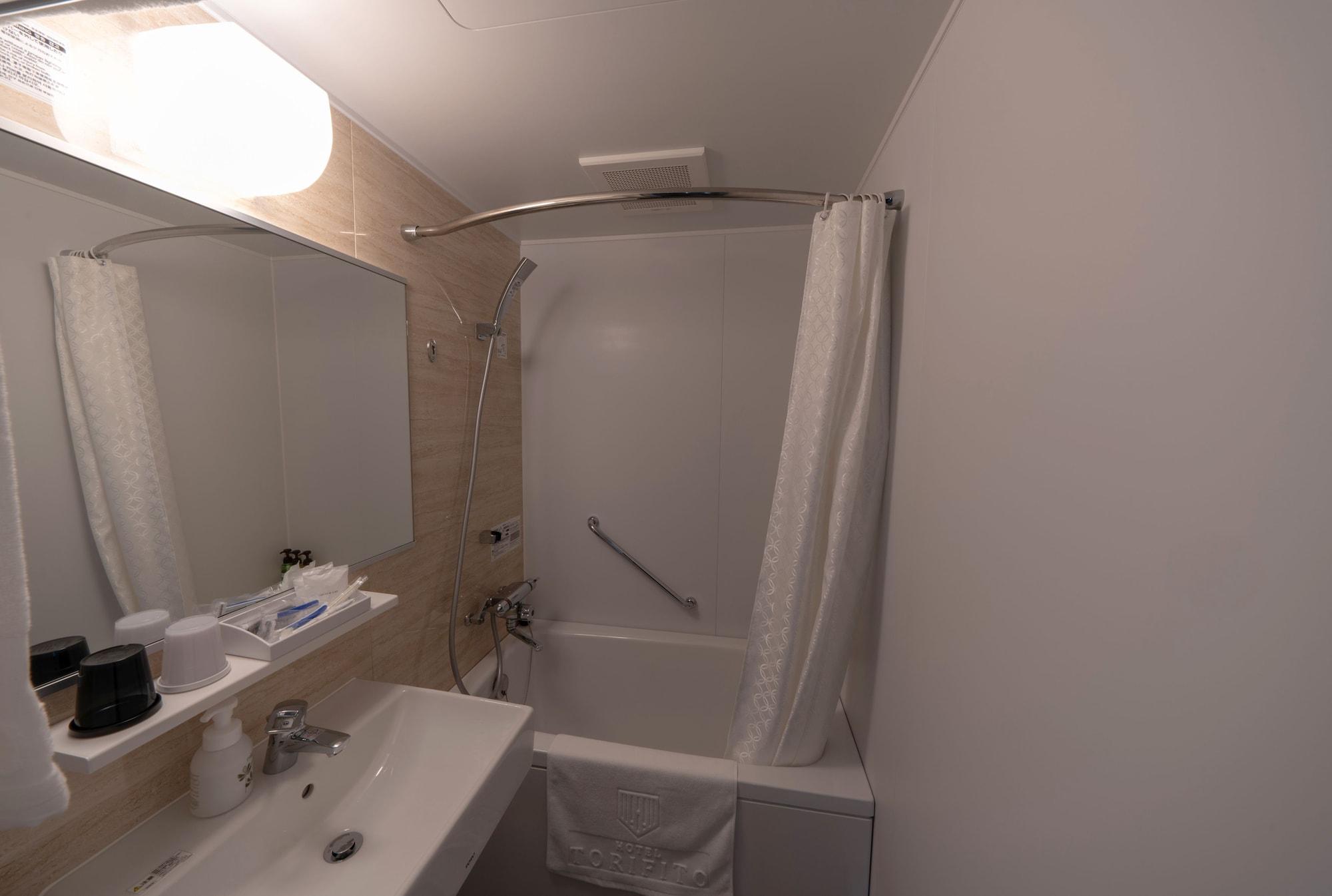 Twin Deluxe Two Beds