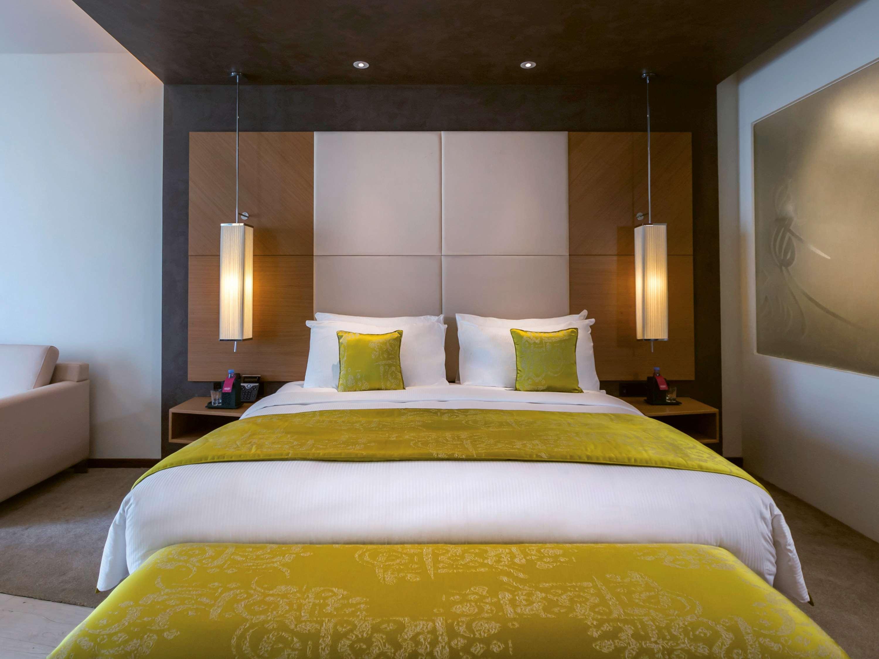 Room Deluxe King Bed