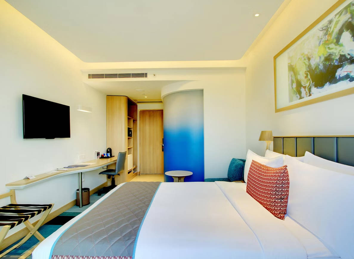 Double Accessible King Size Bed