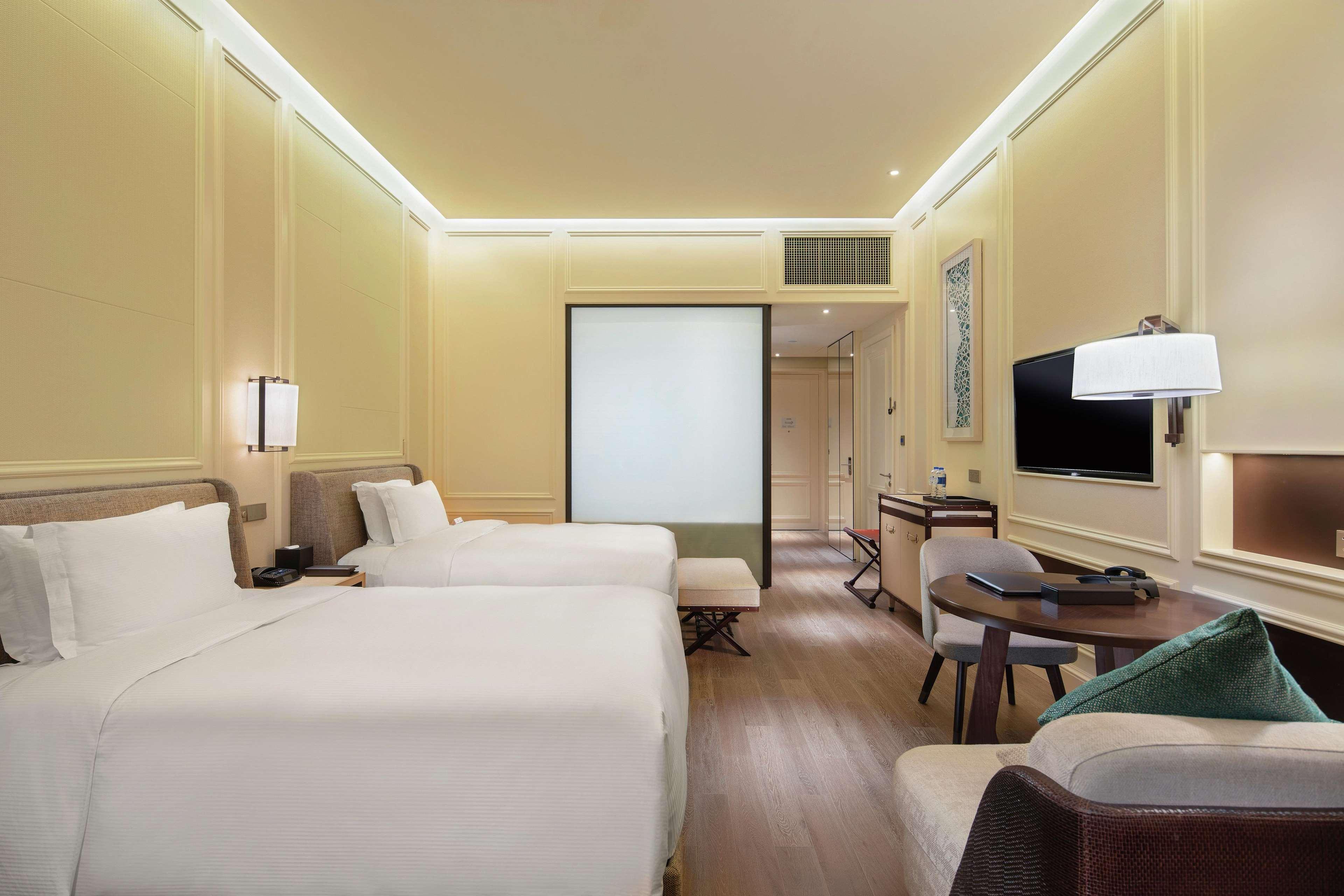 Twin Deluxe with Balcony