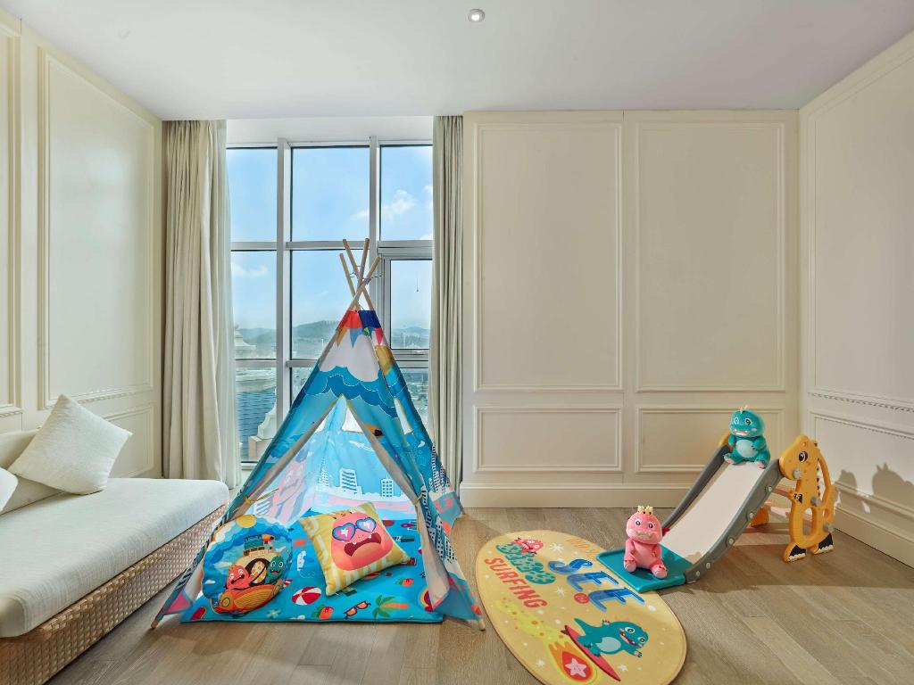 Double Ocean View with Balcony