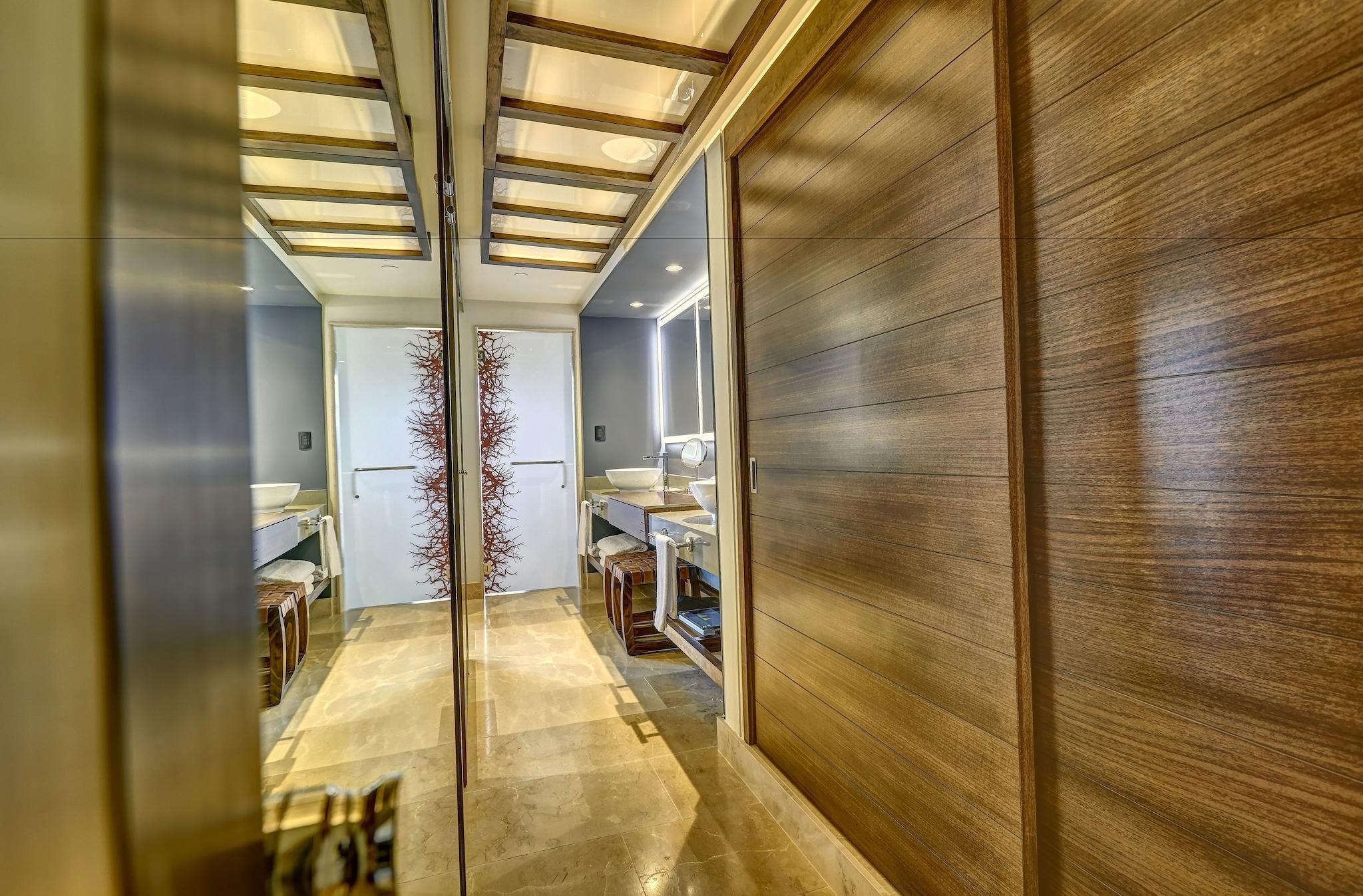 Junior Suite Two Queen Beds