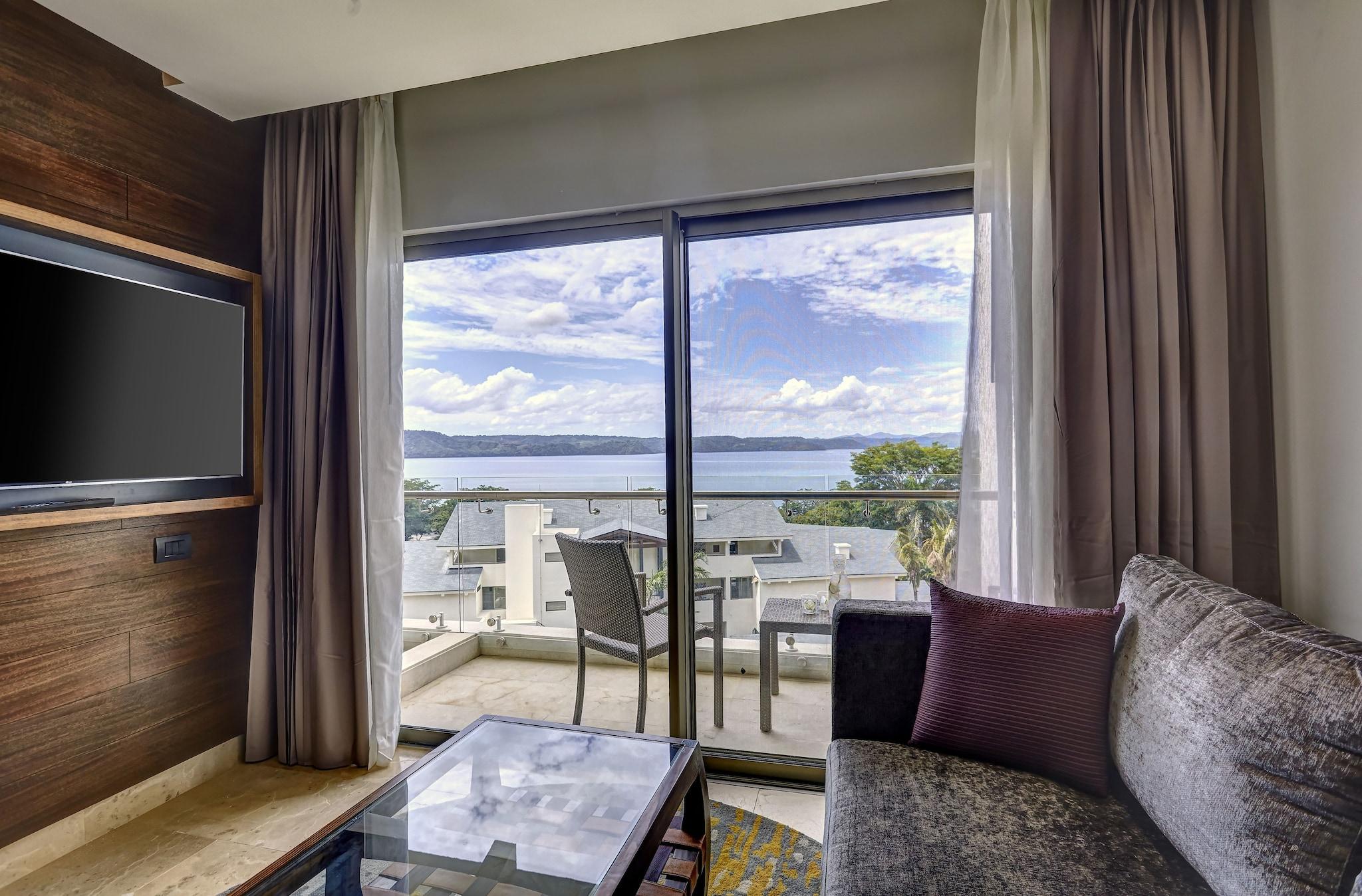 Junior Suite Ocean View Two Queen Beds