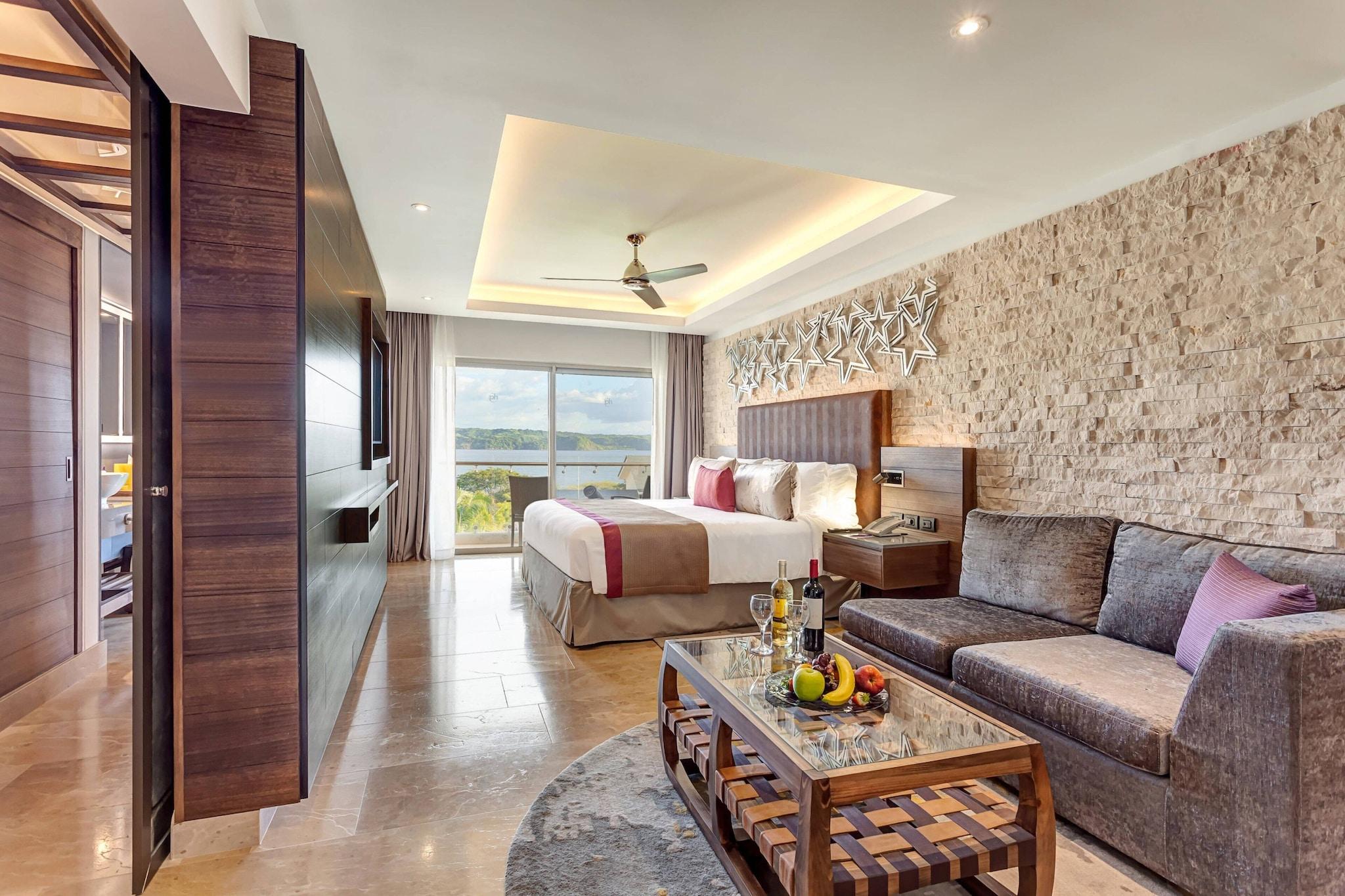 Junior Suite Ocean View Two Queen Beds