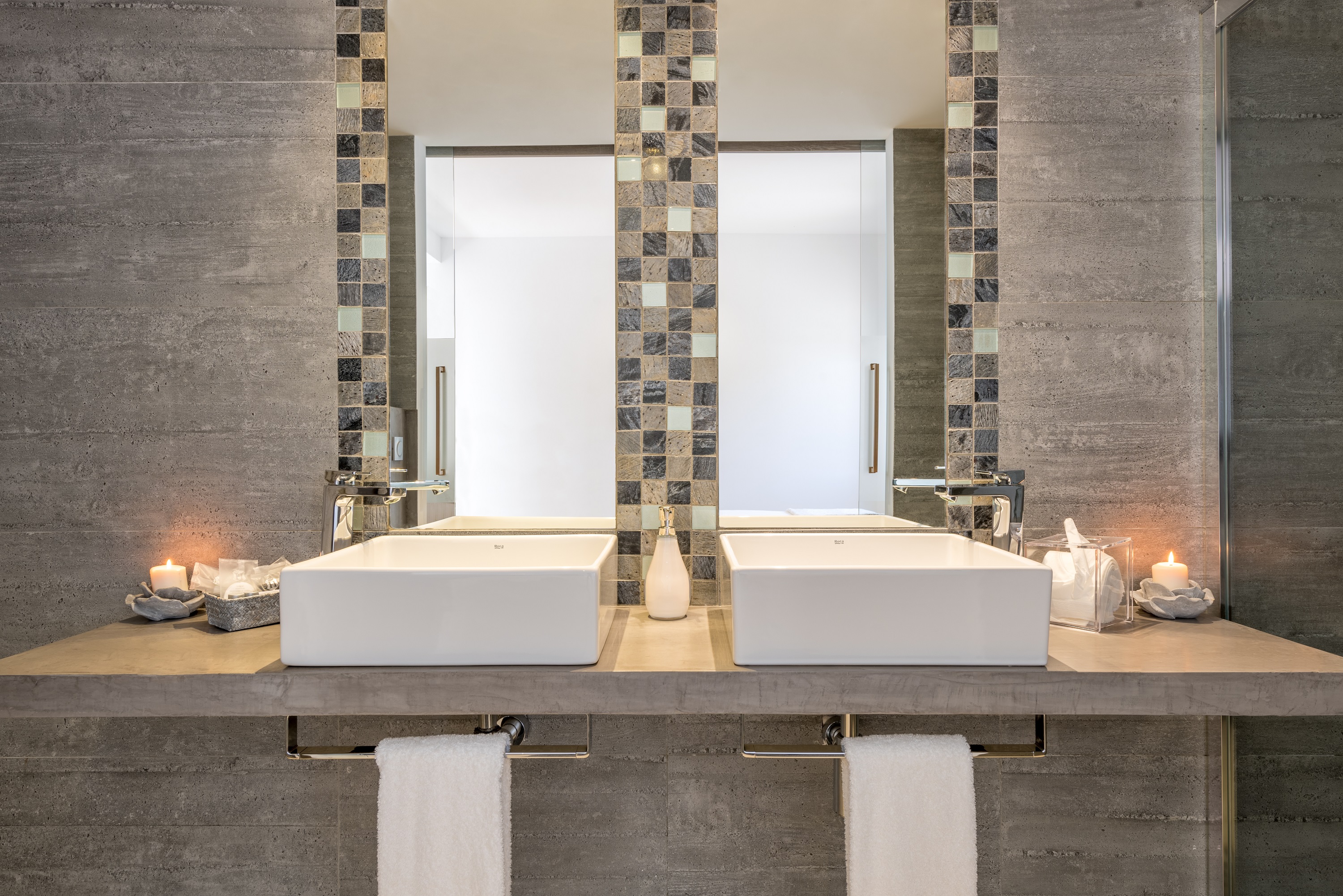 Double or Twin Superior