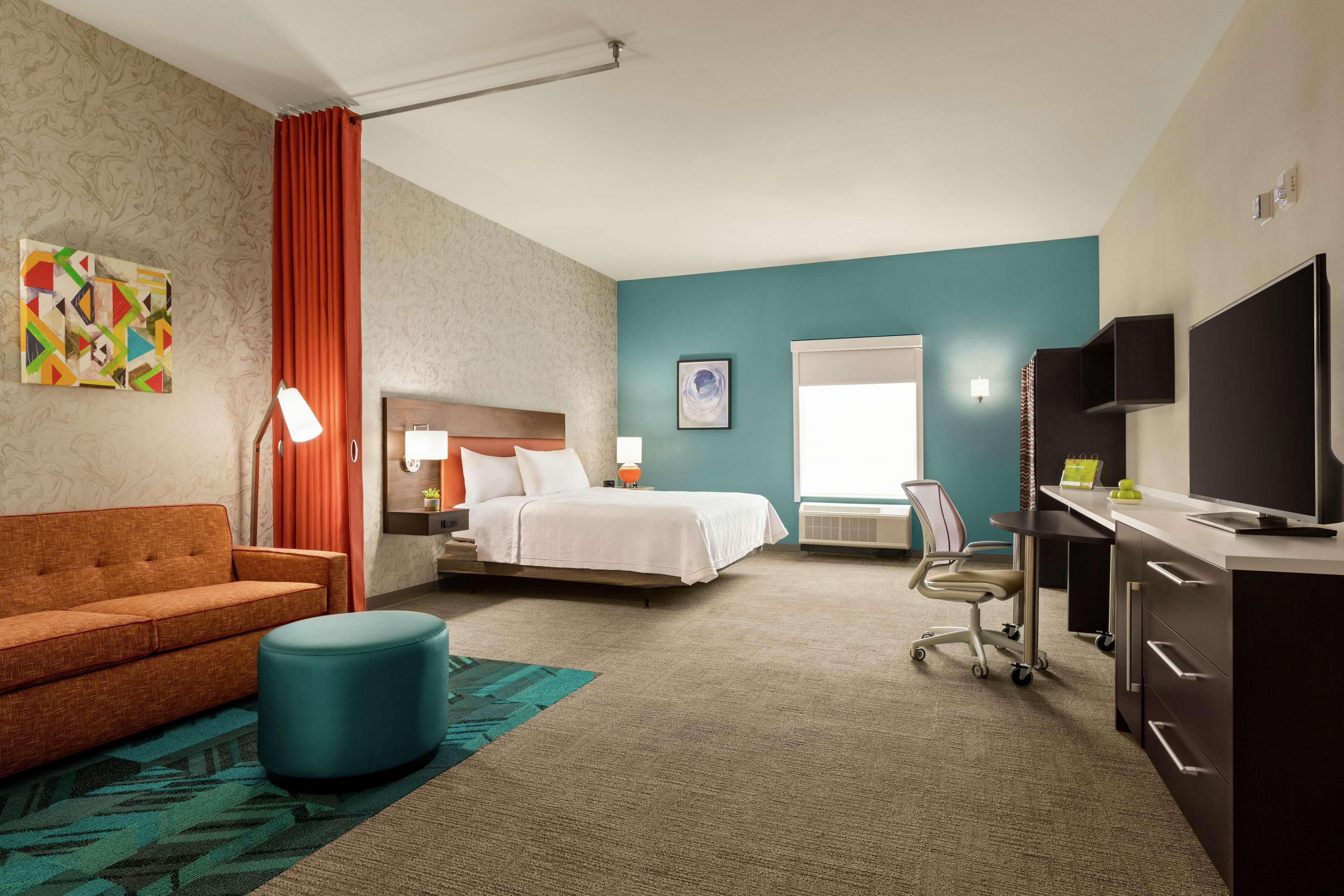 Studio King Size Bed