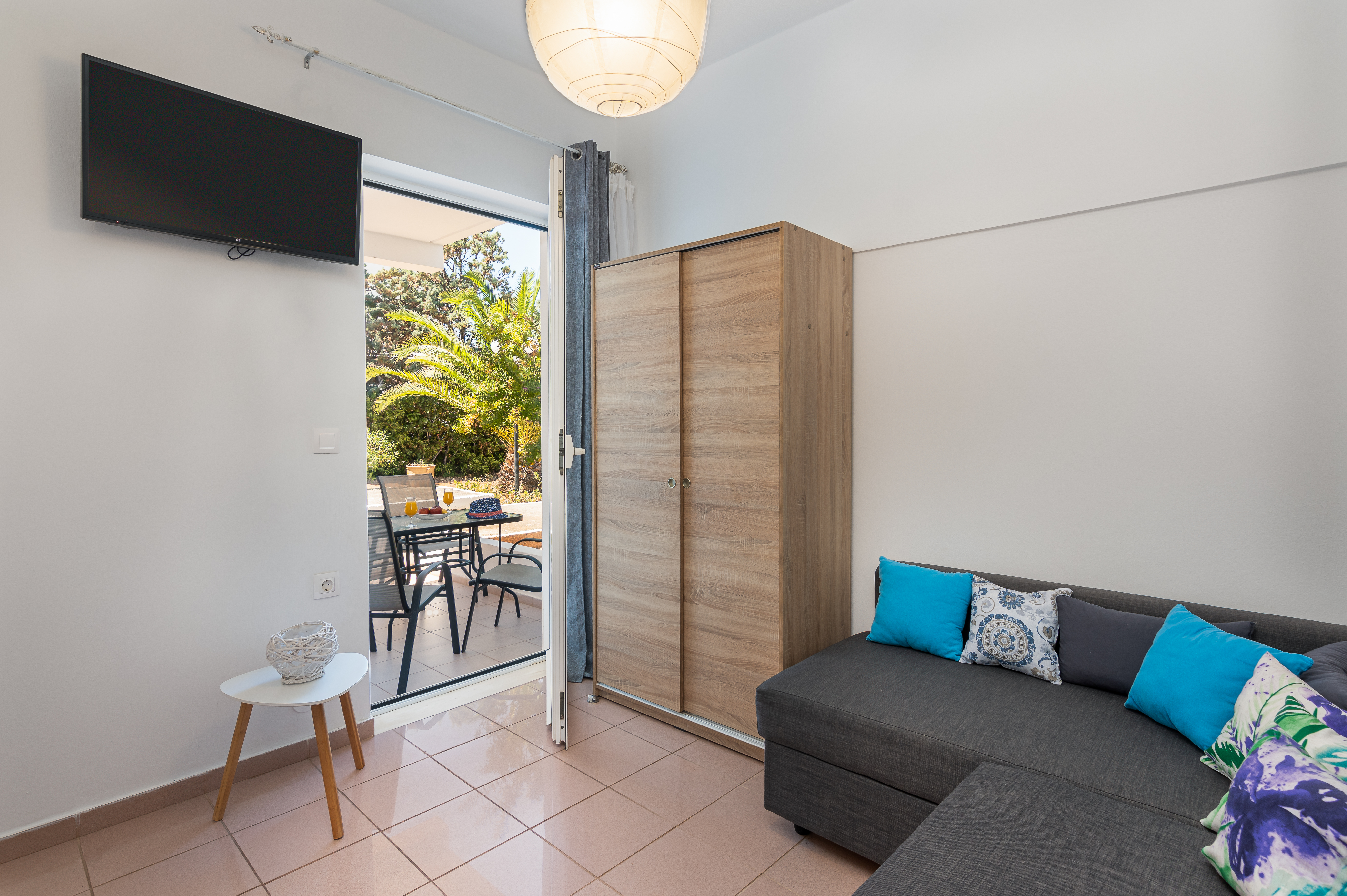 Apartment Two Bedrooms One Bathroom