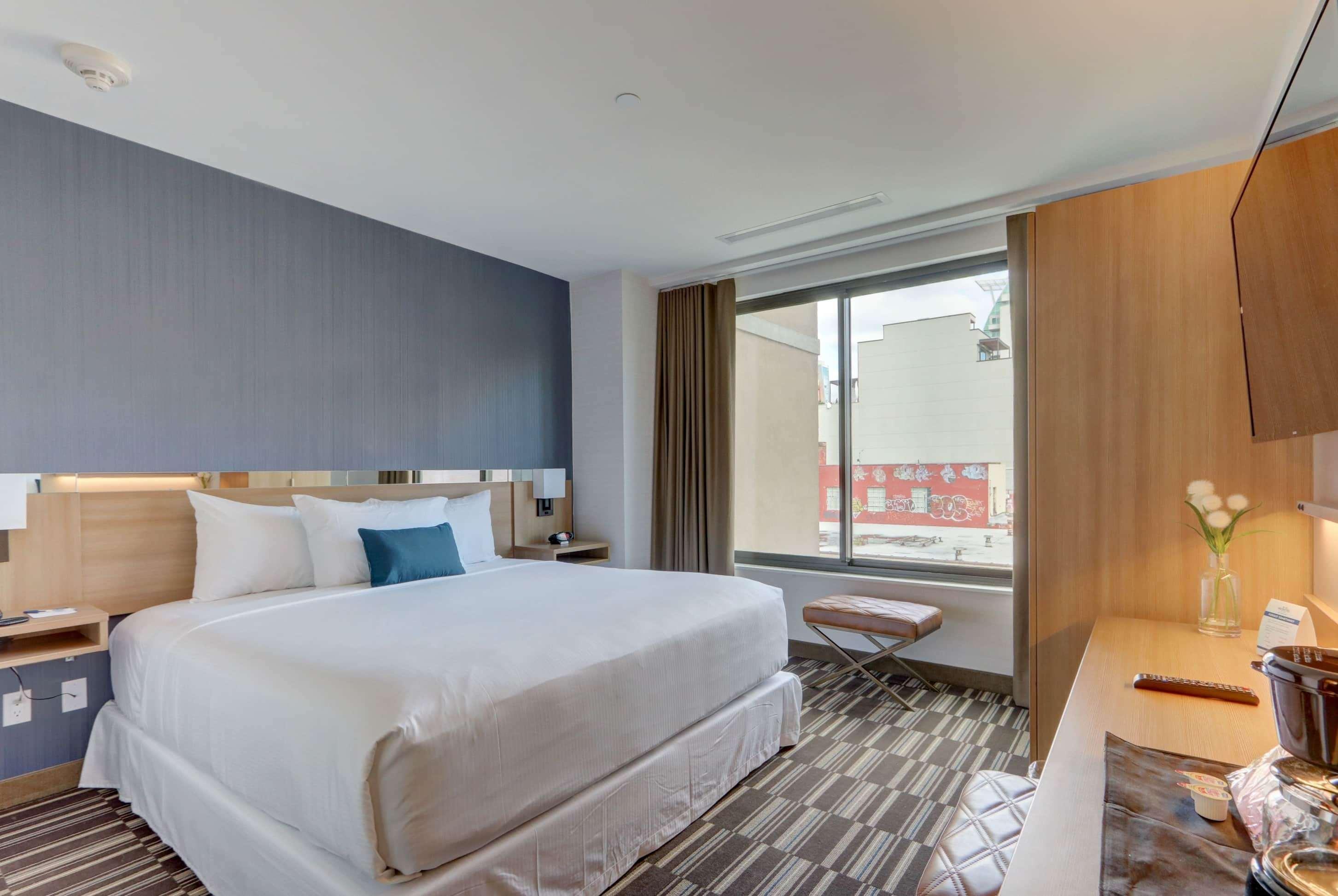 Room Queen Bed Non Smoking