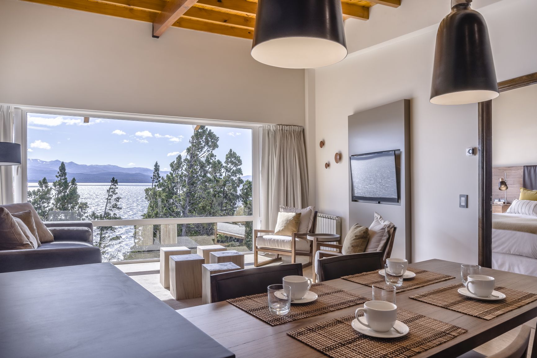 Suite Deluxe Lake View