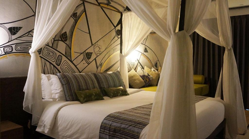 Double or Twin Deluxe