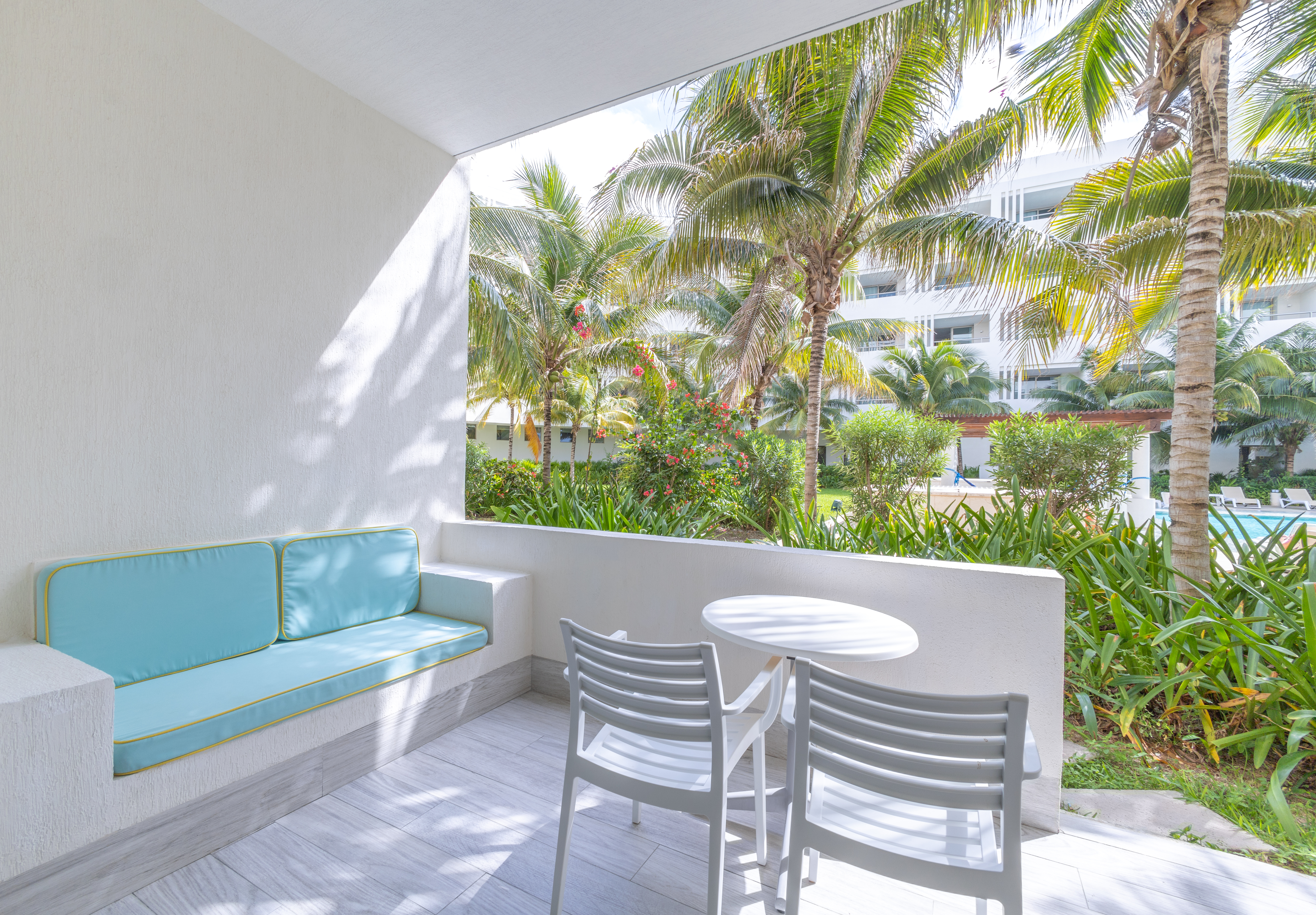 Double Queen Size Bed