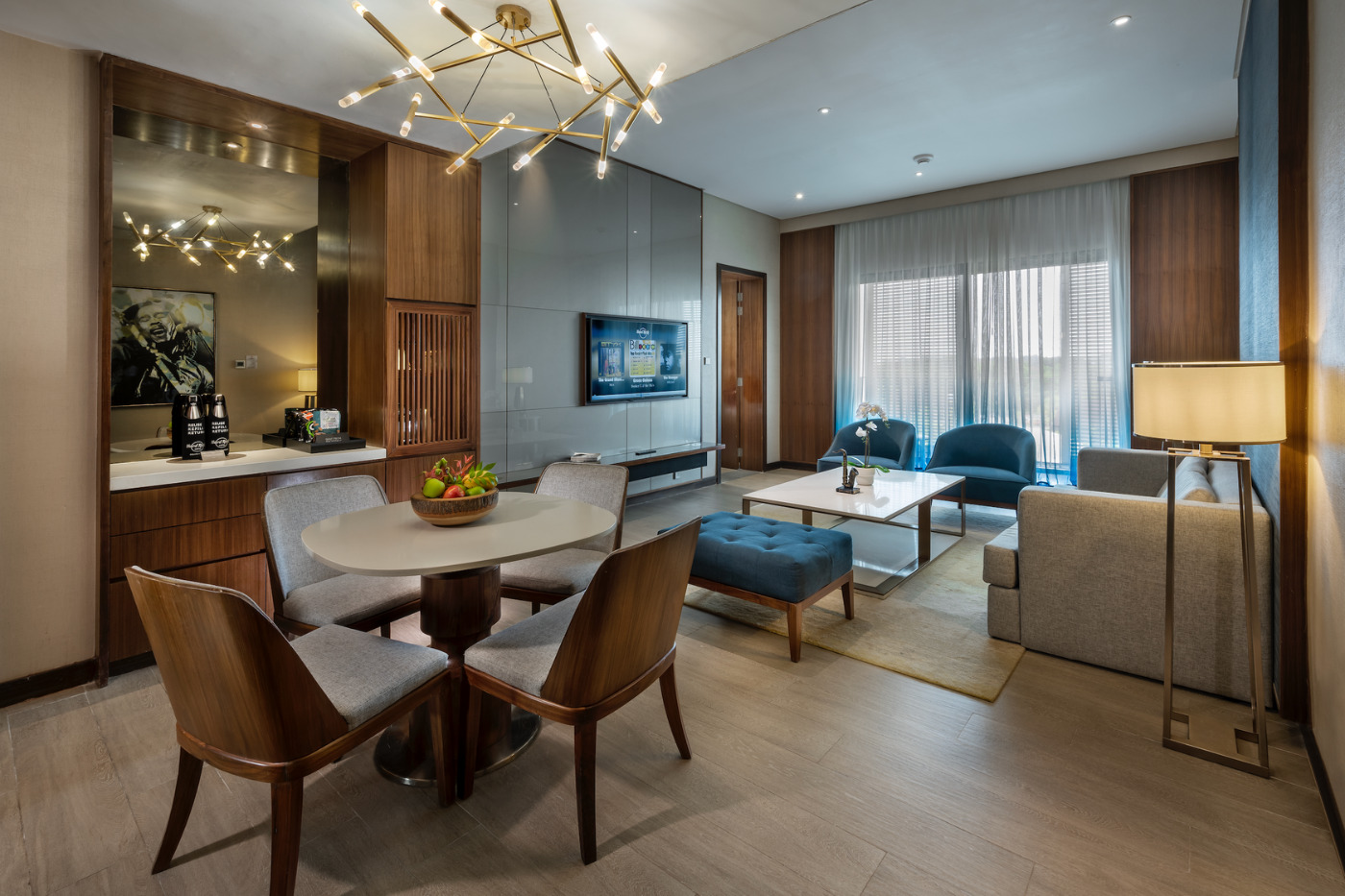 Suite King Bed One Bedroom 