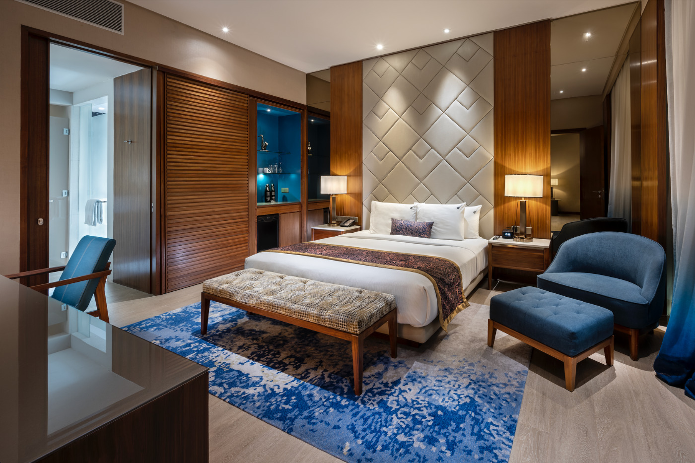 Suite King Bed One Bedroom 