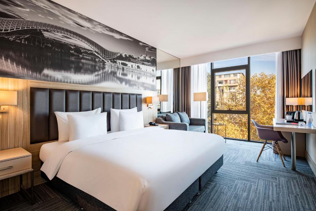 Double Accessible Superior