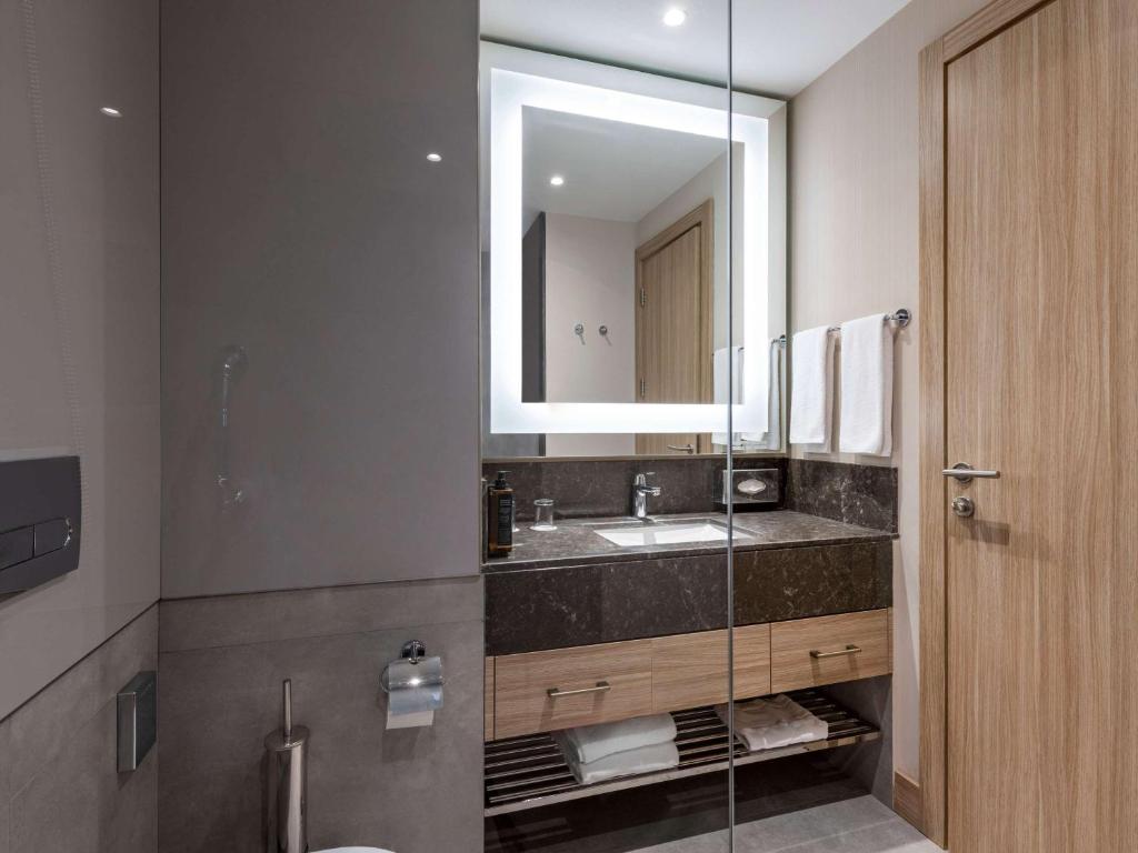 Double Accessible Superior