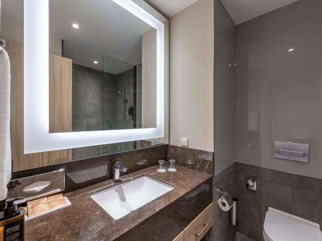 Double Accessible Superior