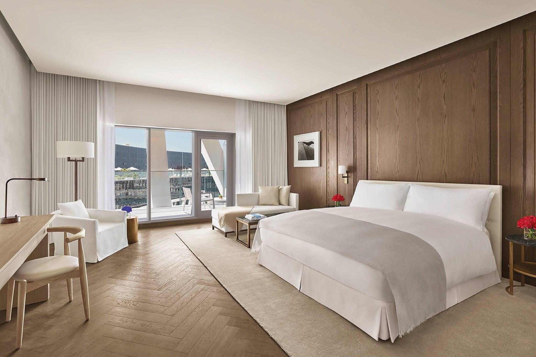 Double Deluxe King Bed