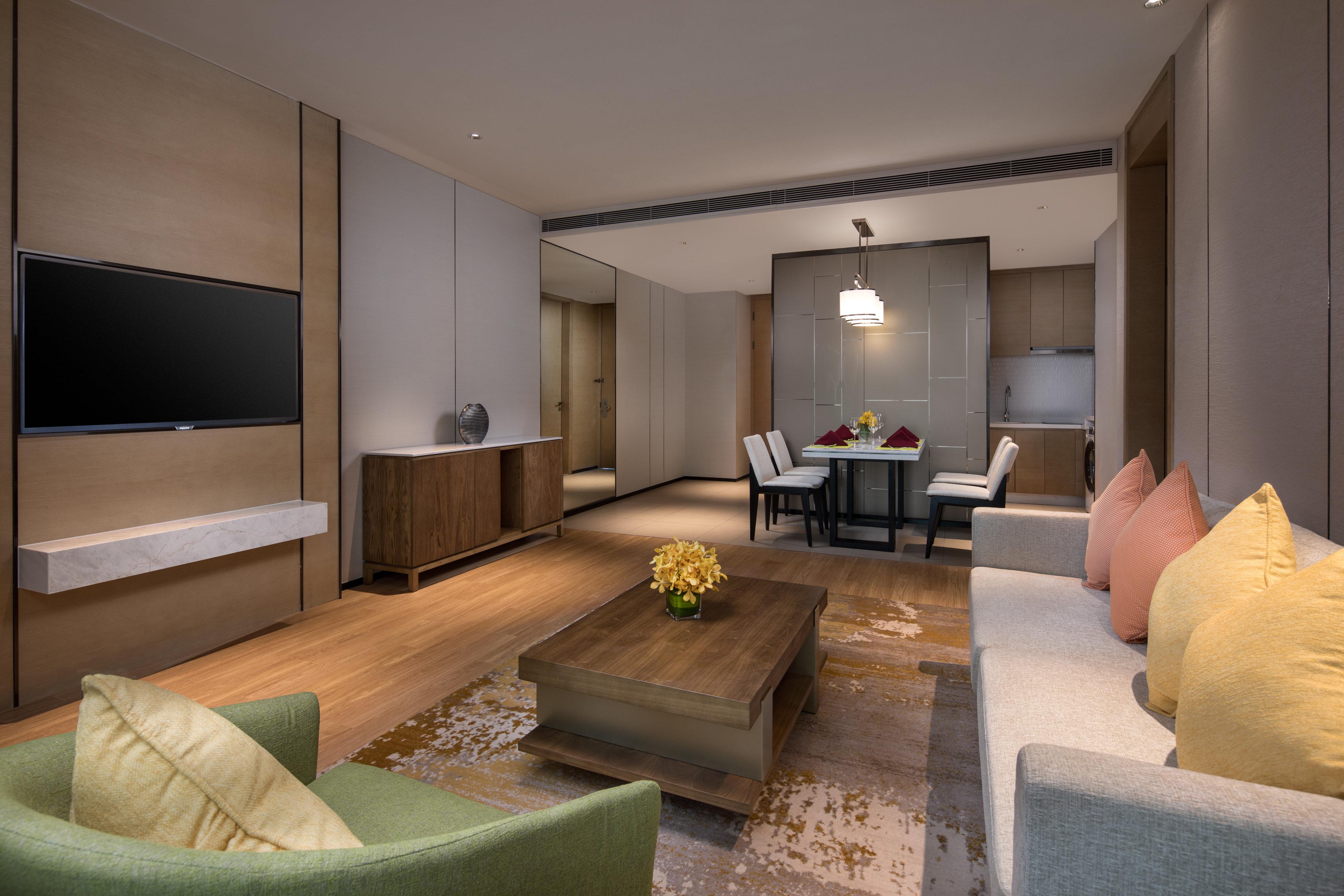 Suite with Kitchenette