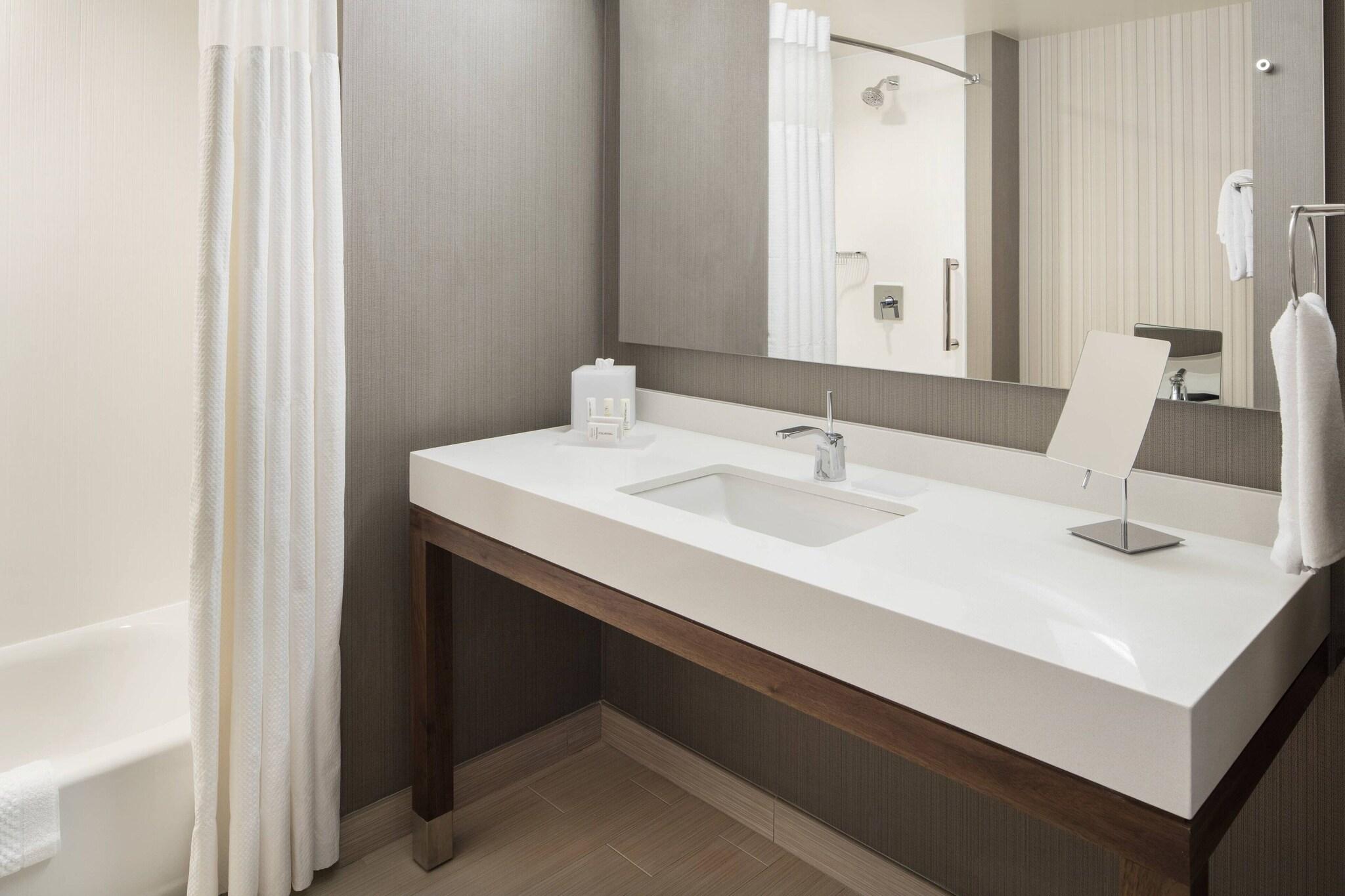 Double City View King Bed