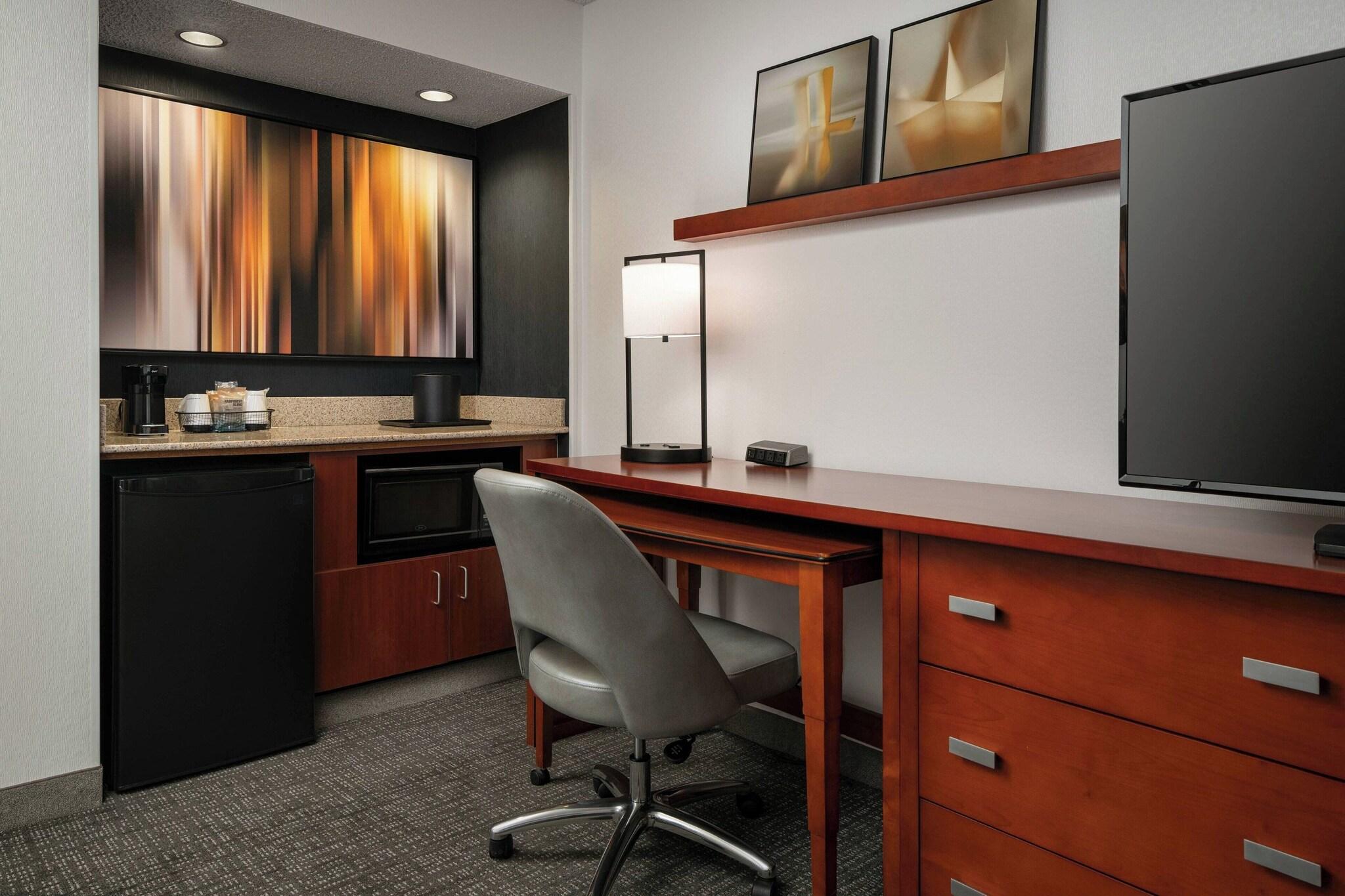 Suite Two Queen Beds