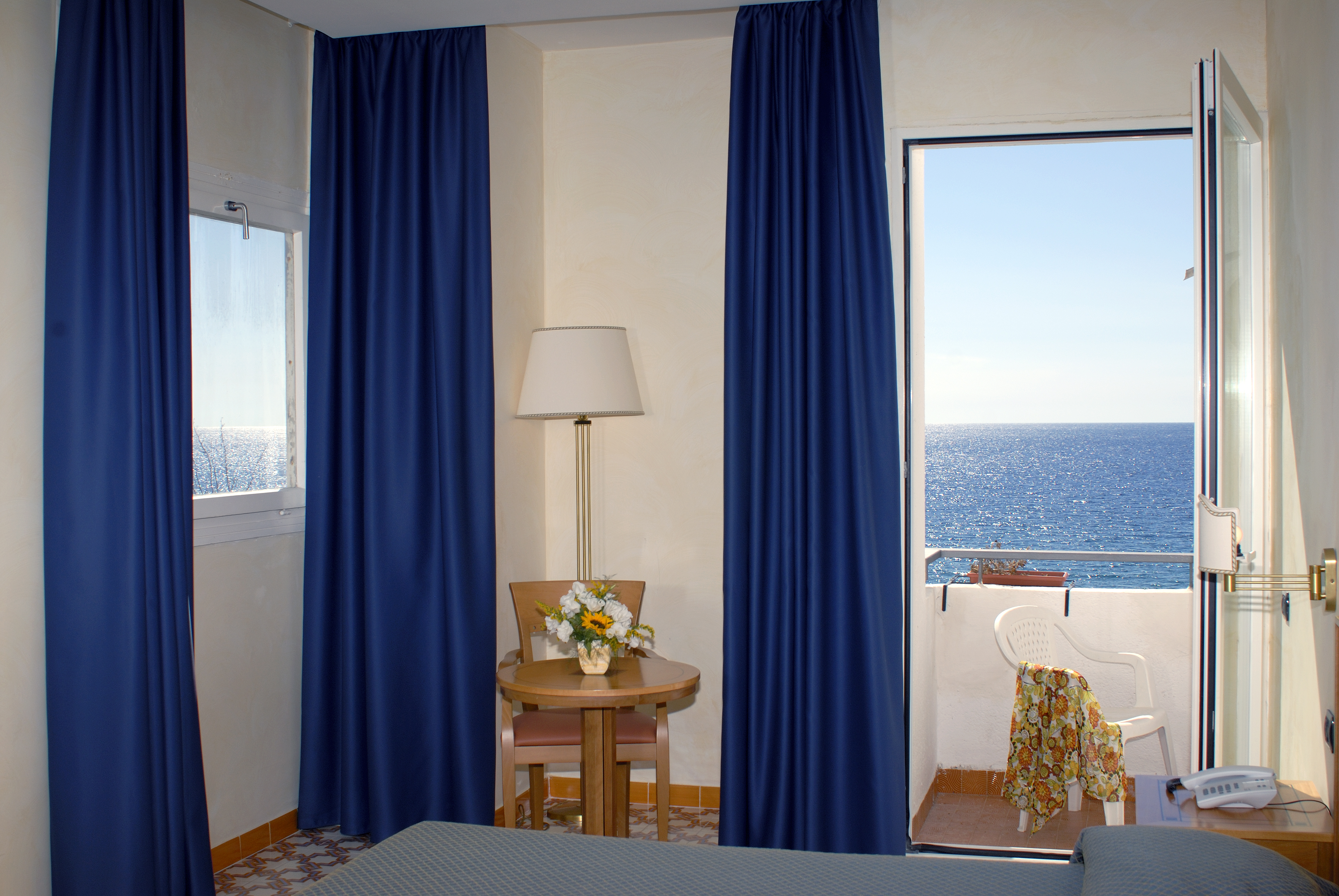 Double Superior Sea Front