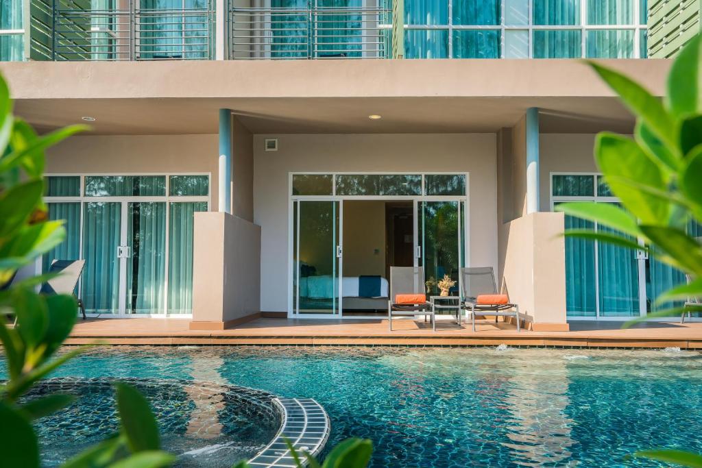 Family Room Standard