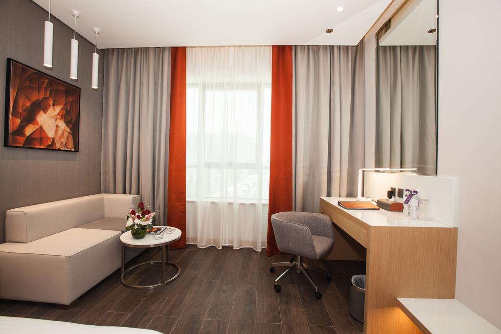 Quadruple Connecting Room