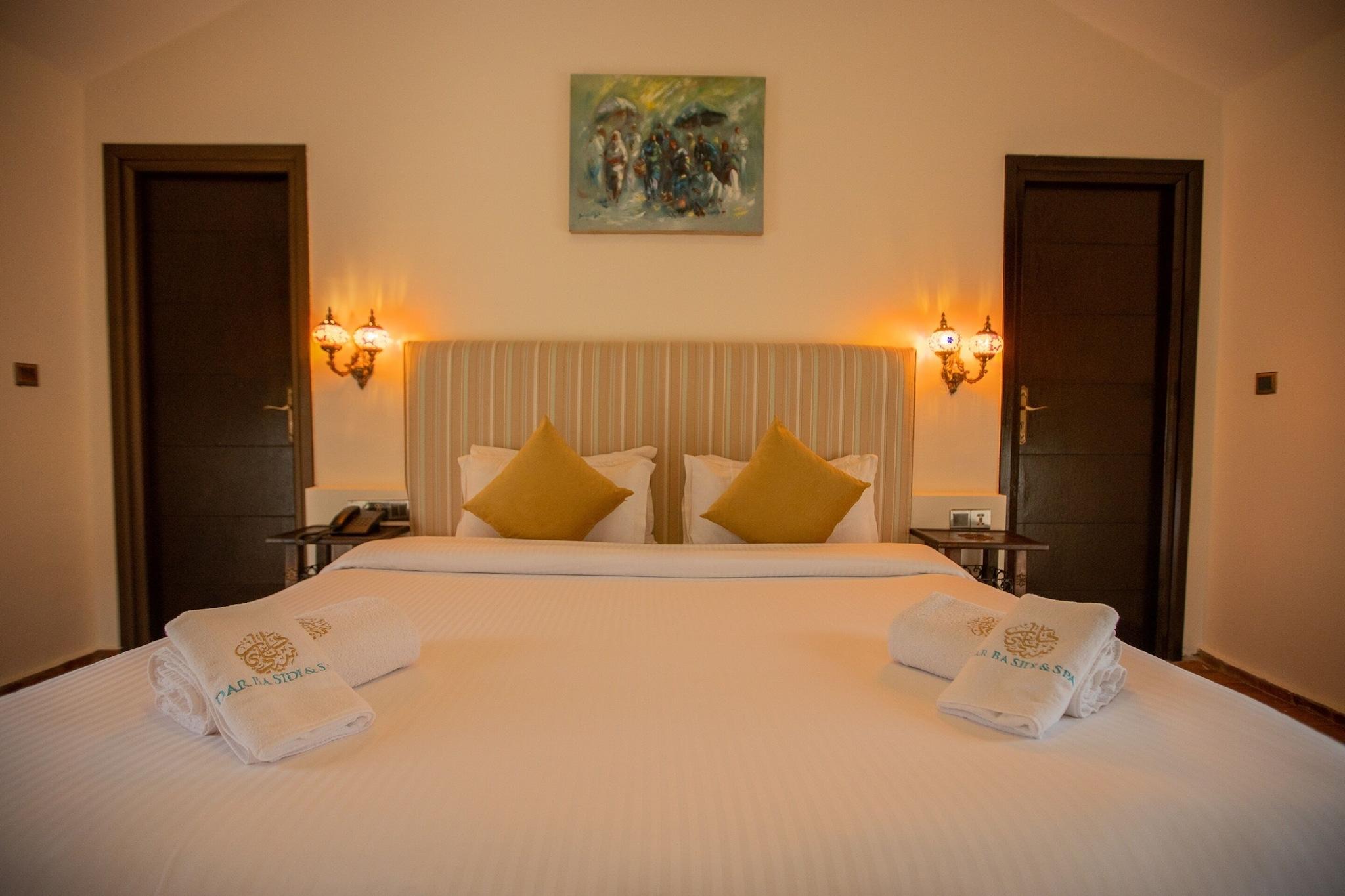 Bungalow King Size Bed