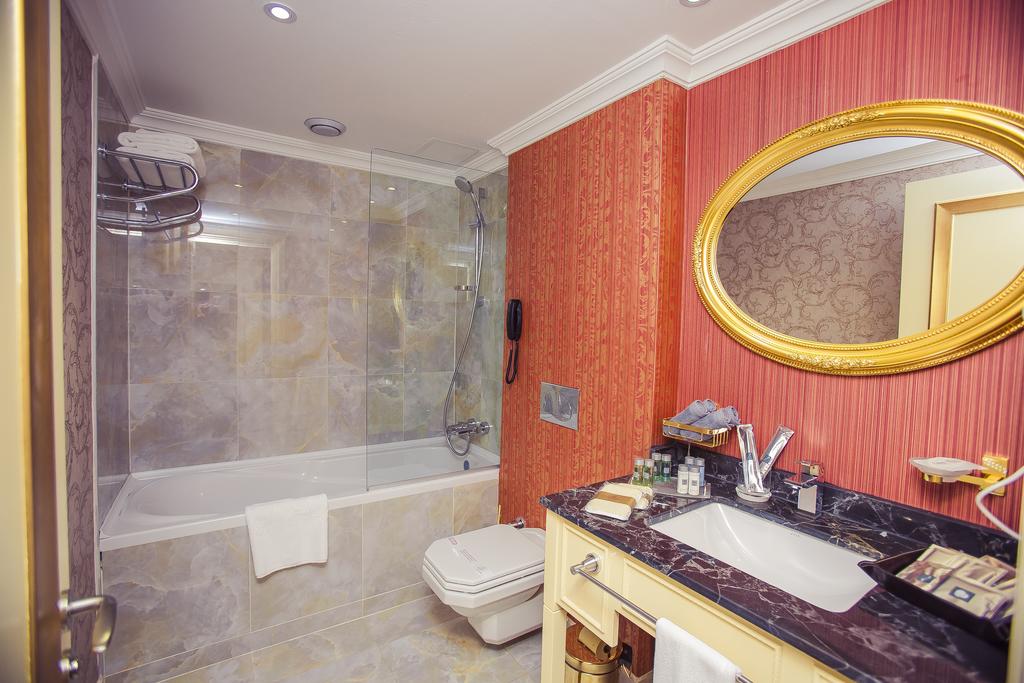 Suite Deluxe Capacity 2