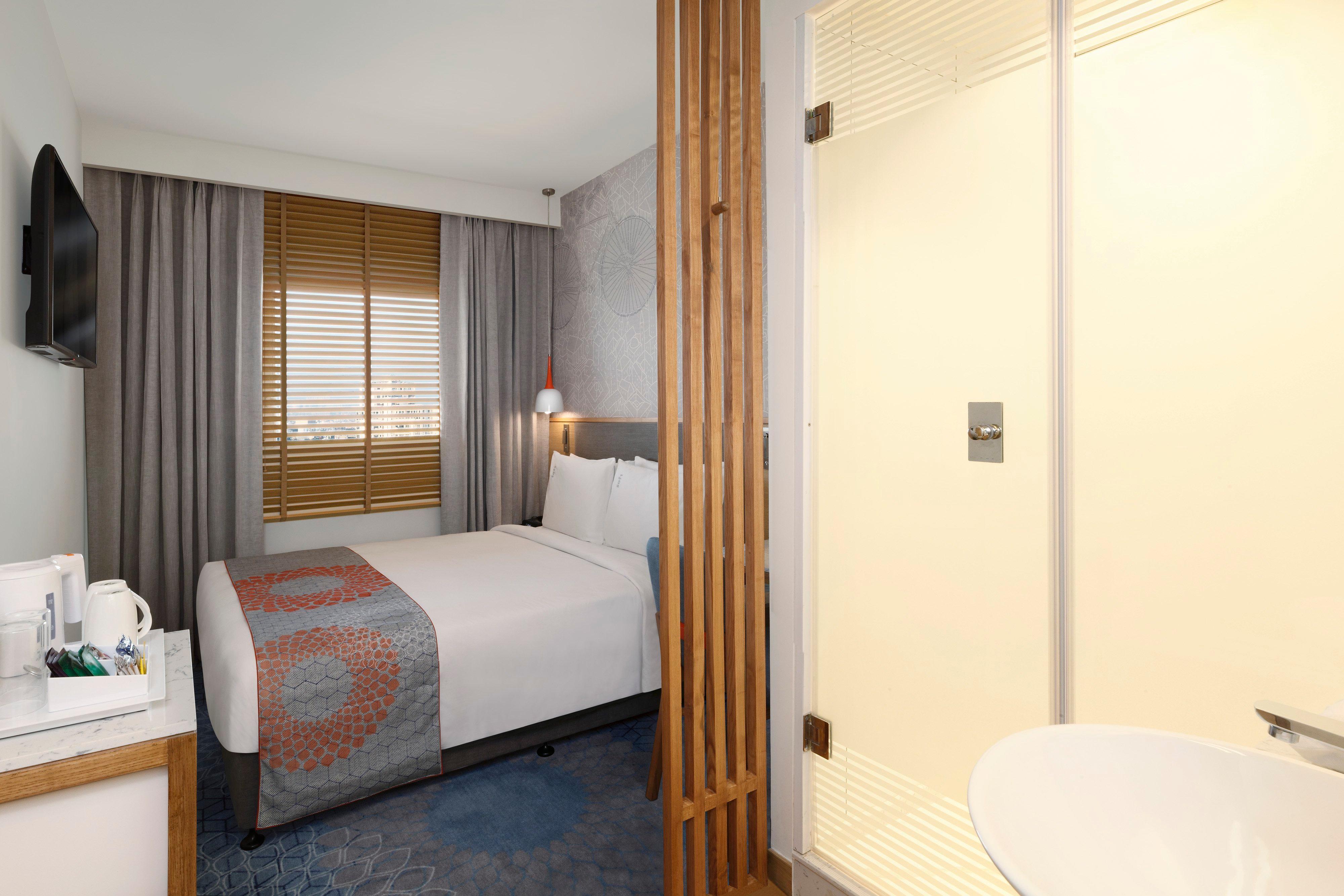 Double Queen Size Bed