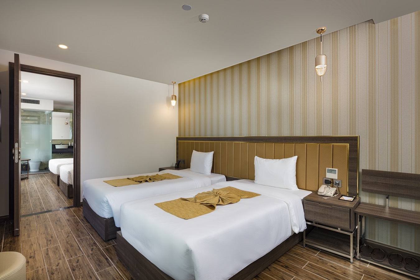 Triple Deluxe City View