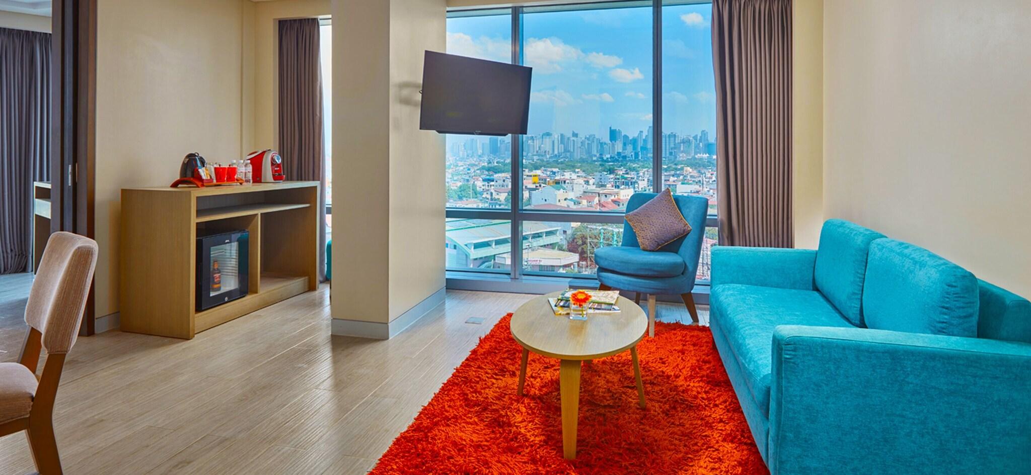 Suite with Views