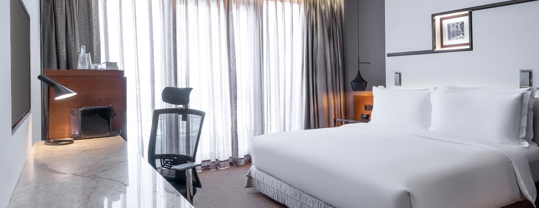 Double Superior King Bed