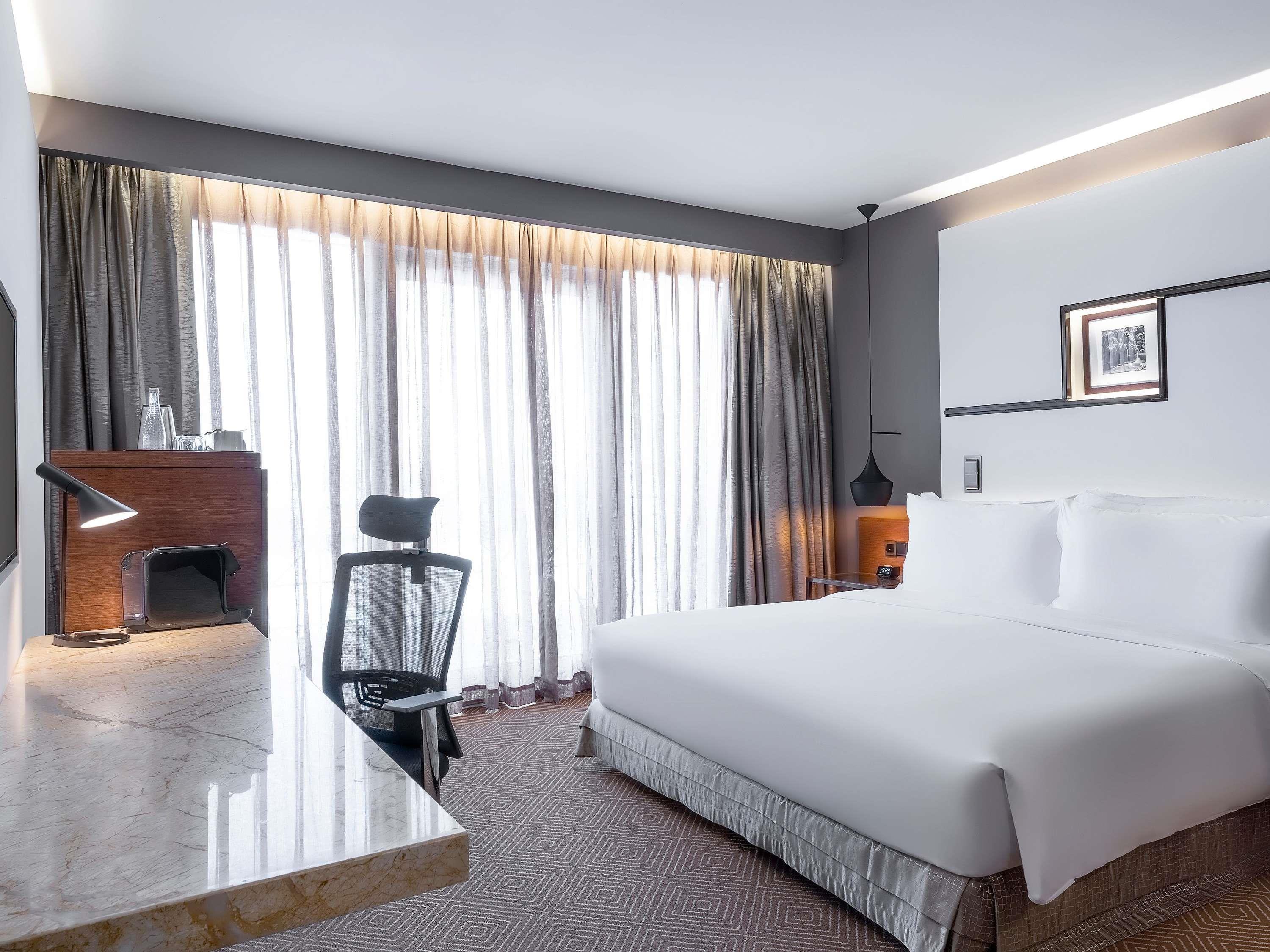 Double Superior King Bed