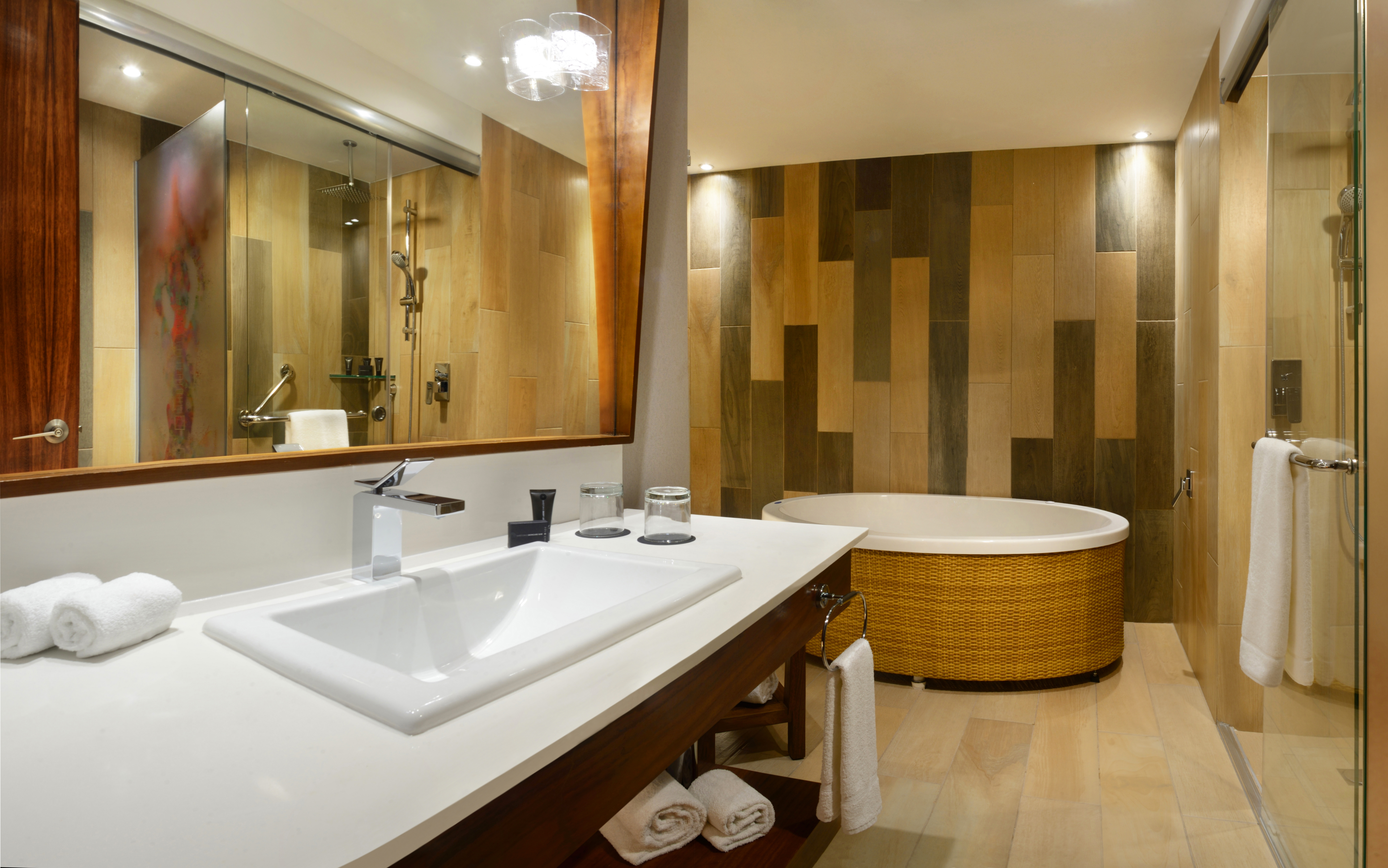 Double Deluxe with Jacuzzi