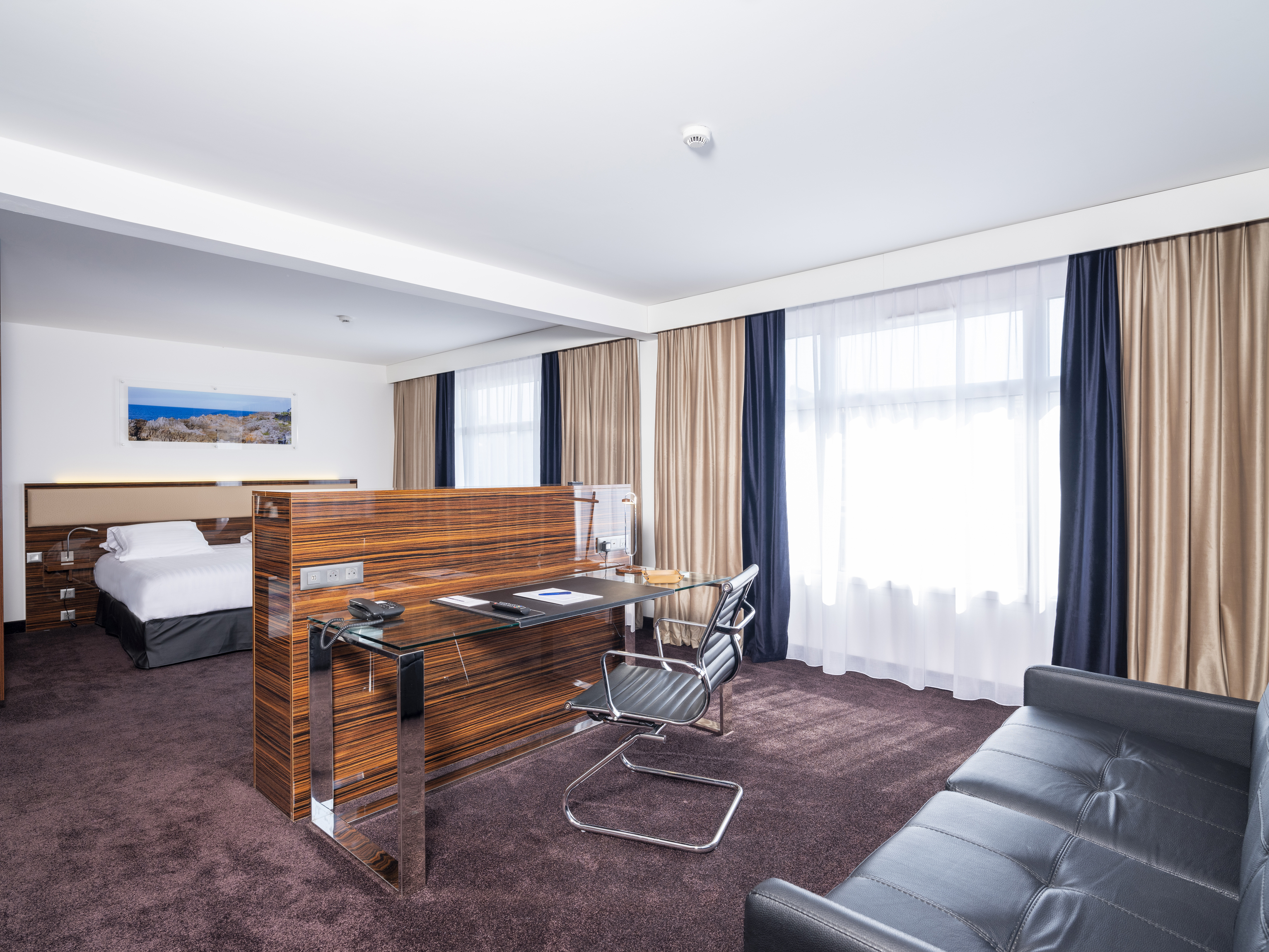 Suite Capacity 4 One Bedroom