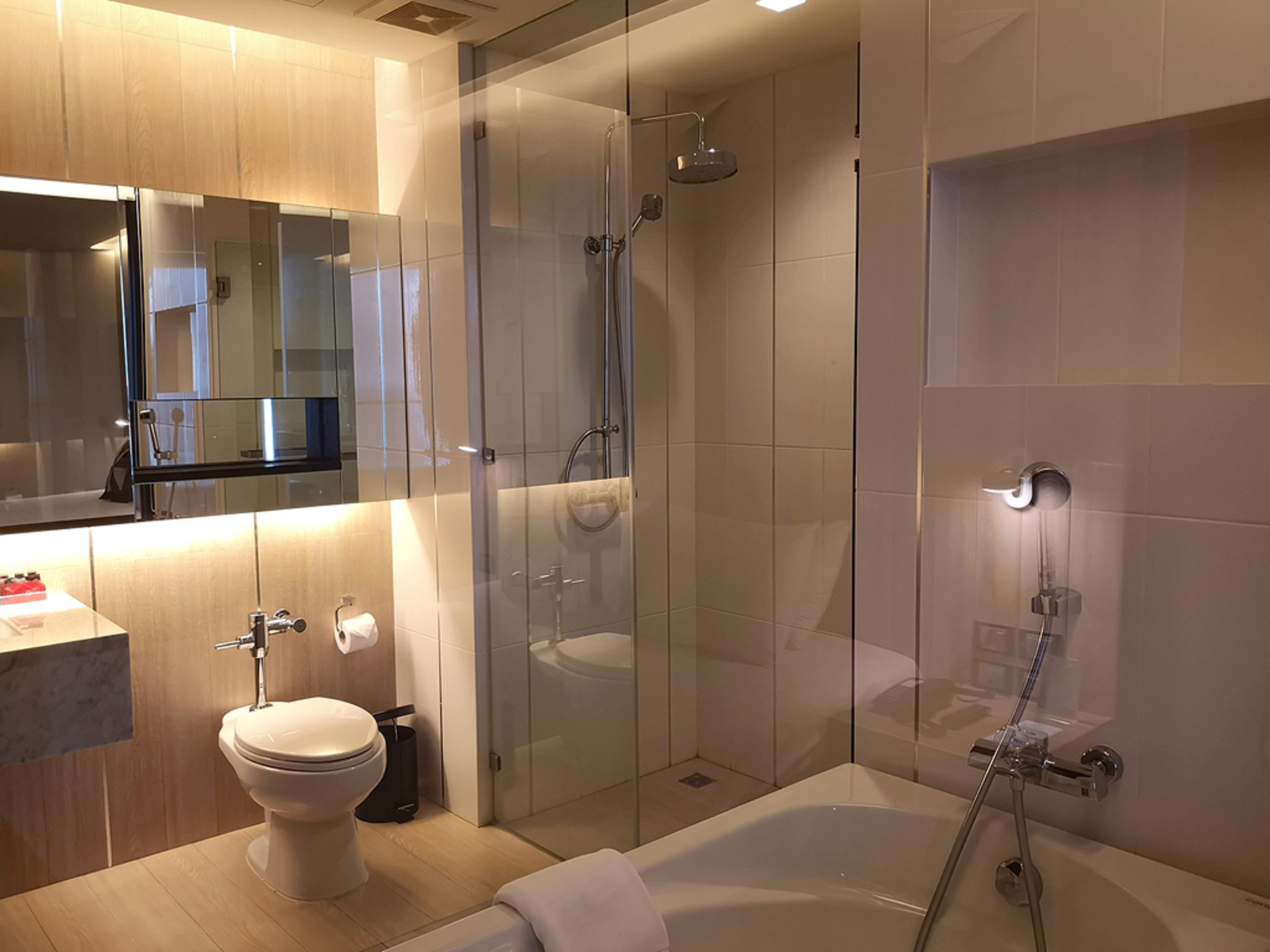 Double or Twin Deluxe