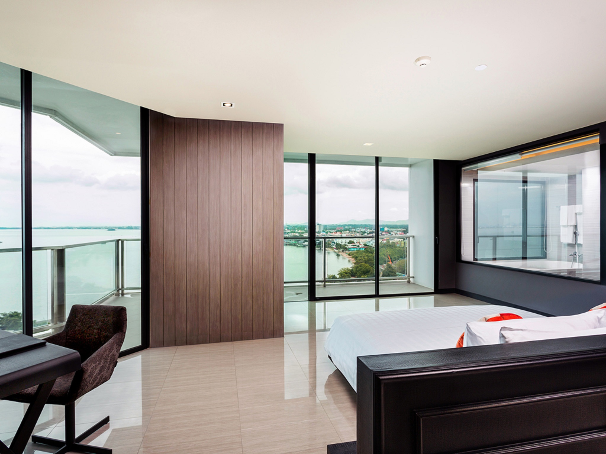 Suite Ocean Front One Bedroom