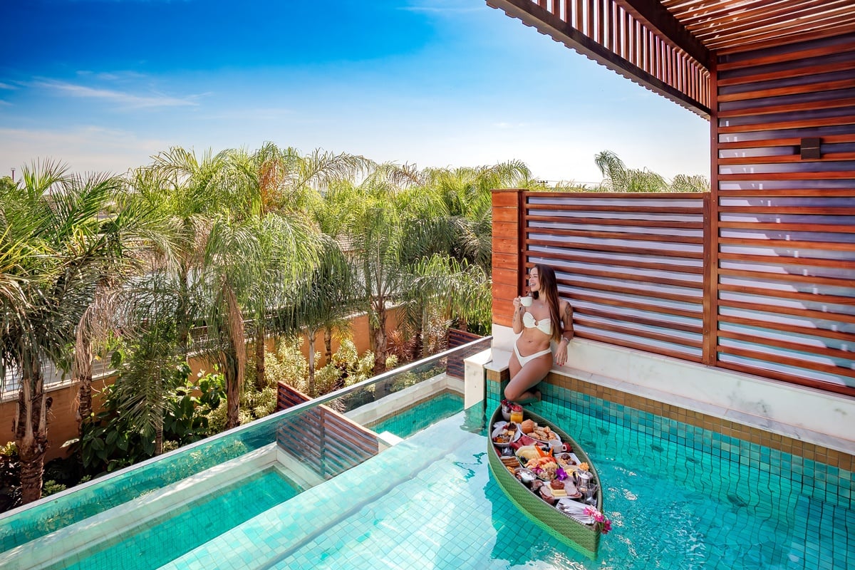 Suite with Private Pool