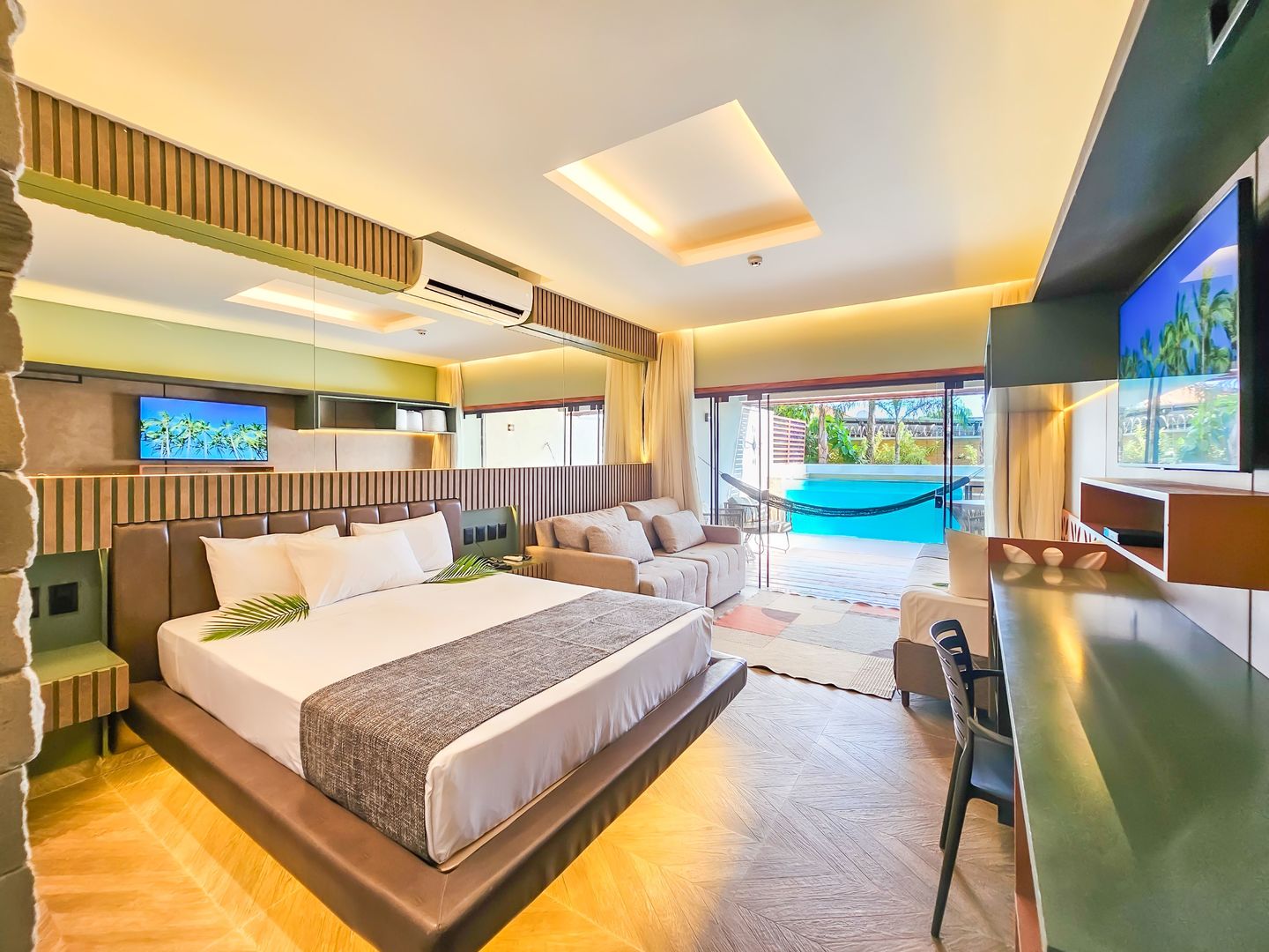 Suite with Private Pool