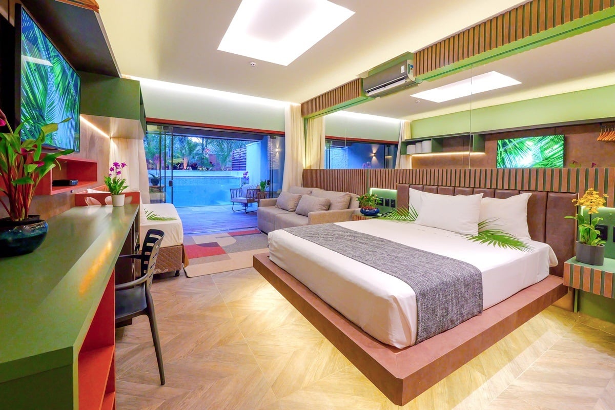 Suite with Private Pool