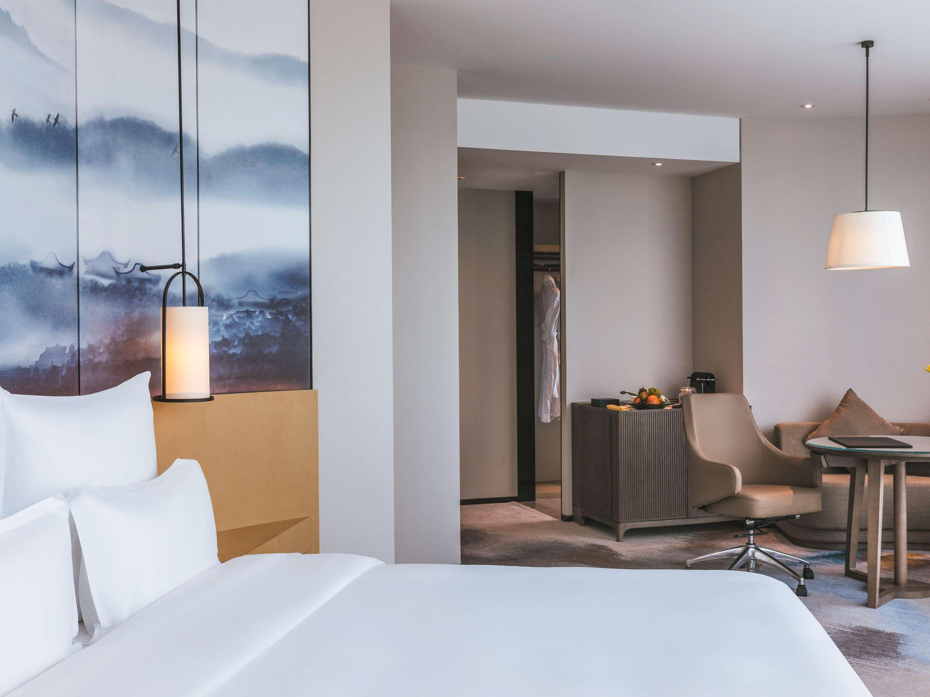 Double Deluxe Executive