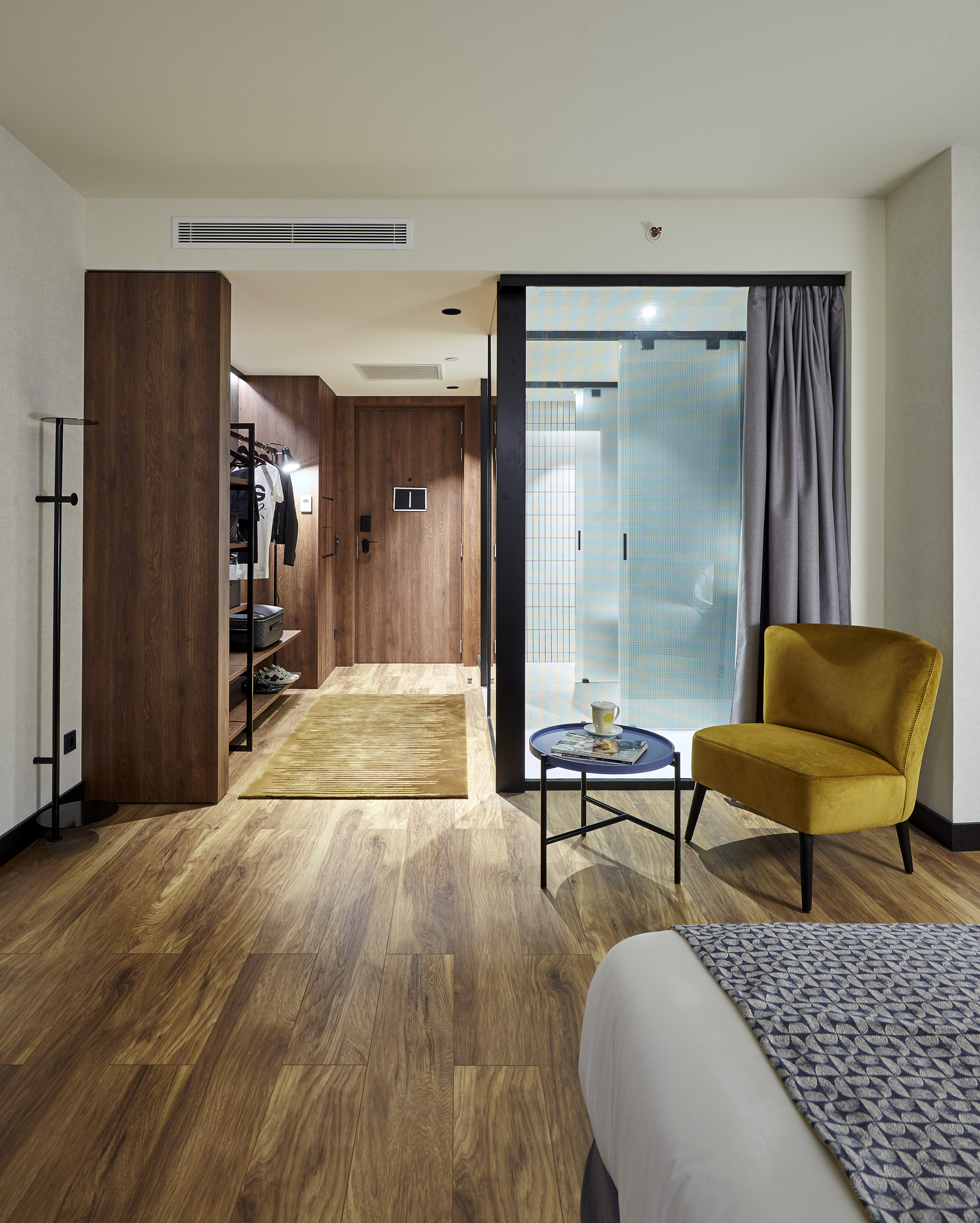 Family Room Executive