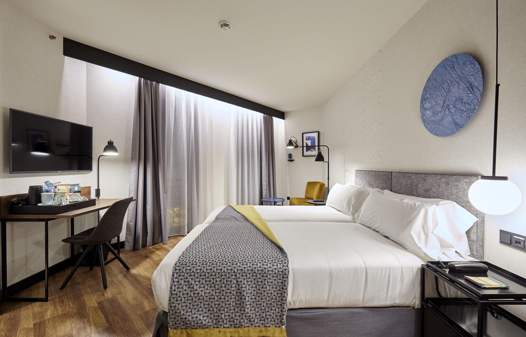 Double Superior King Bed