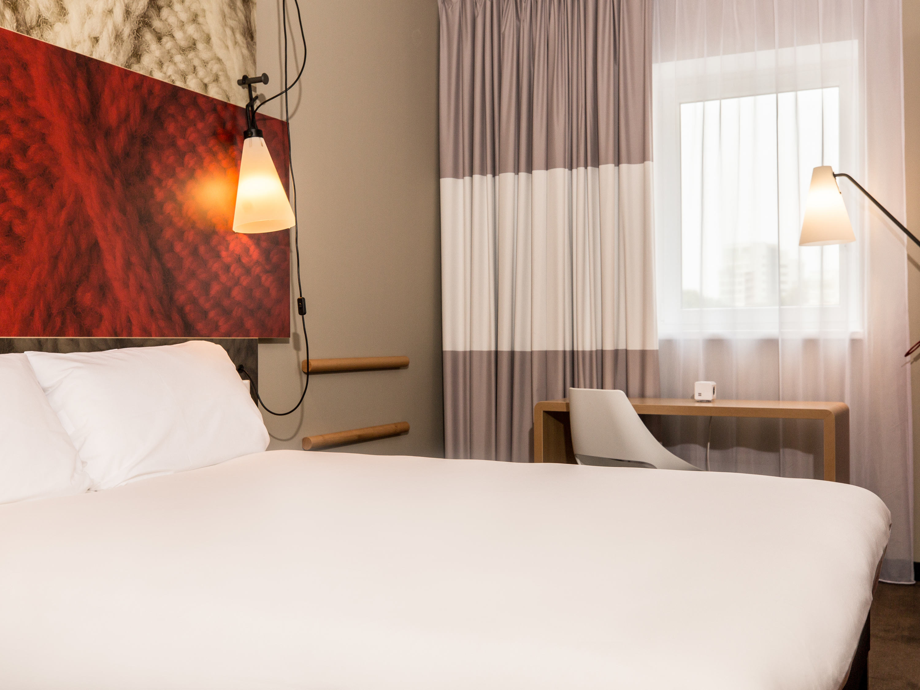 Double Queen Size Bed