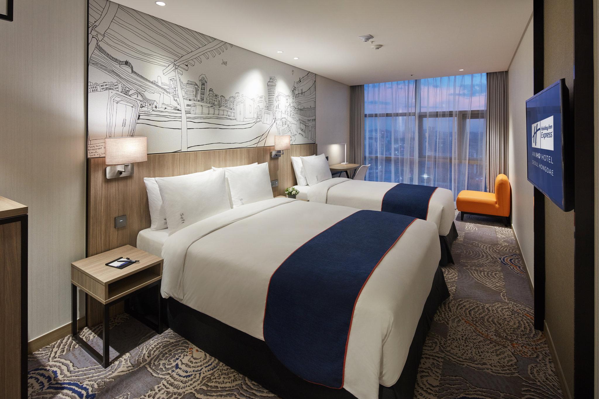 Double Queen Size Bed