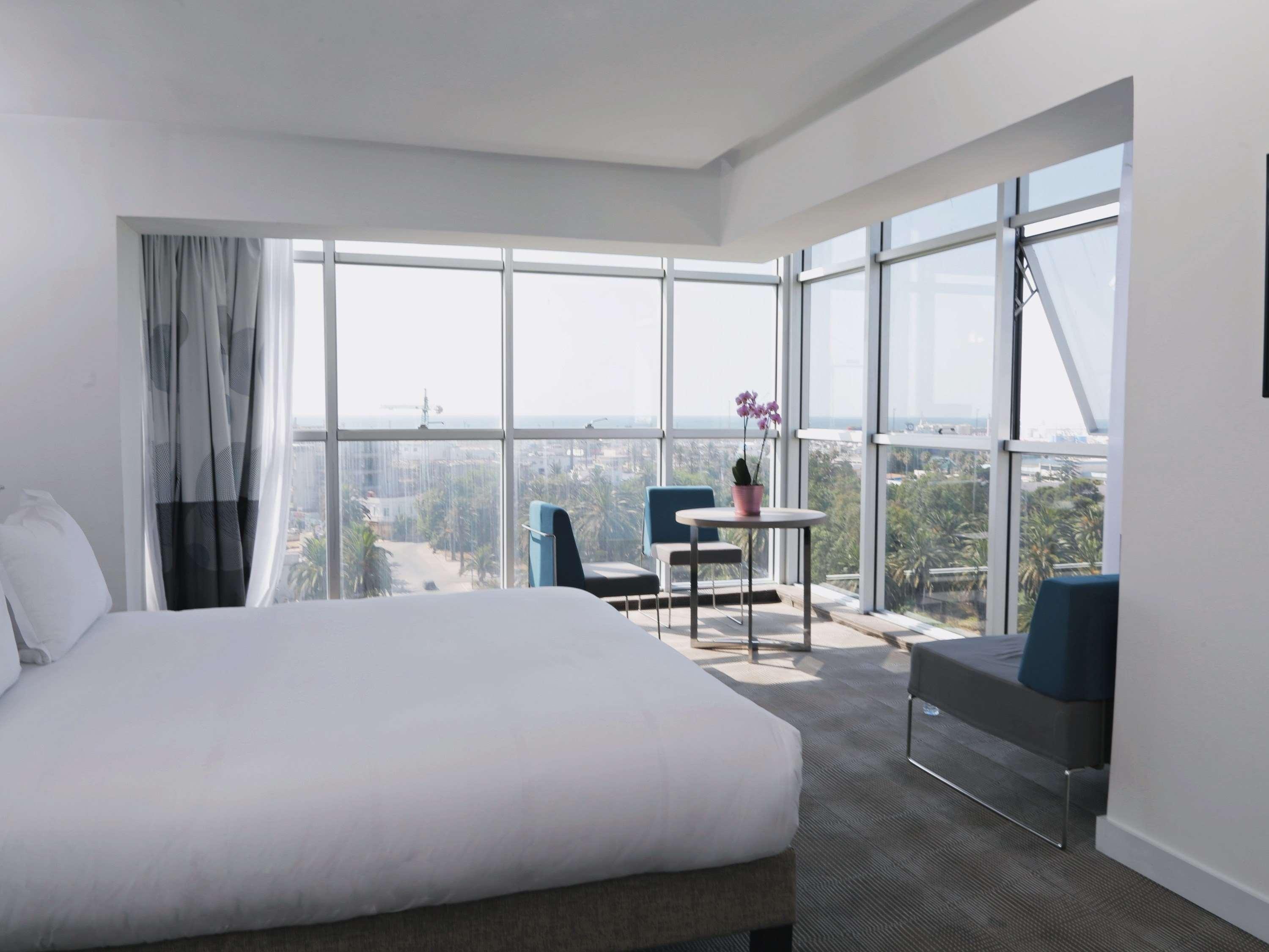 Suite with Views