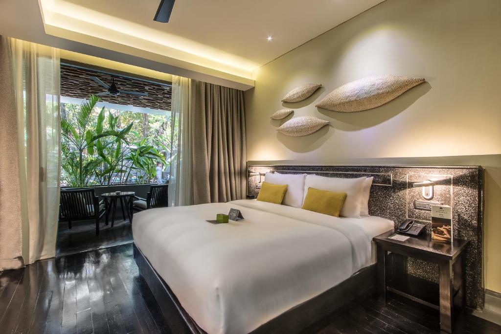 Double King Size Bed